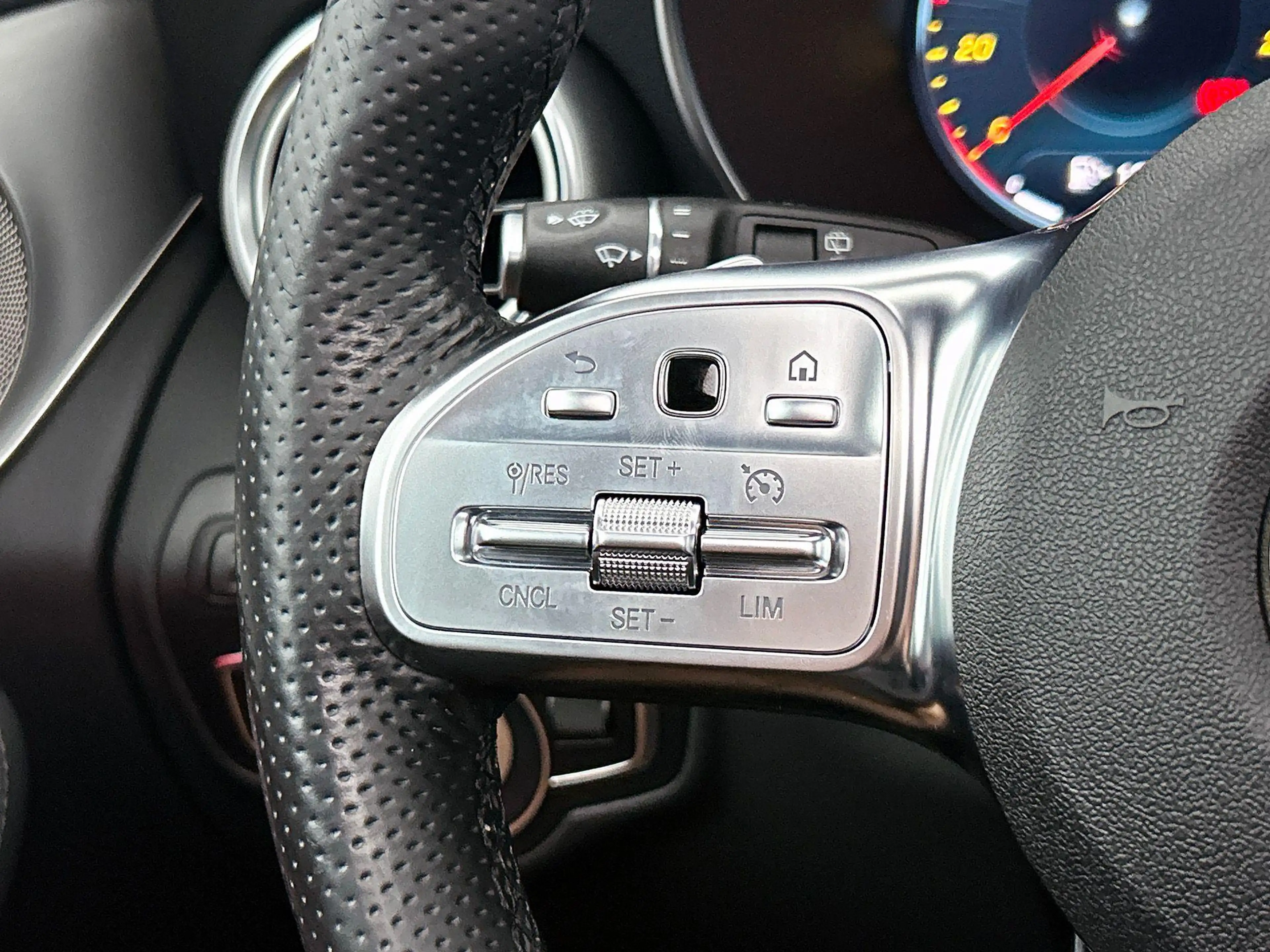 Mercedes-Benz GLC 300 DE 4MATIC SUV AMG Line | Panoramisch Dak | Trekhaa — photo 13