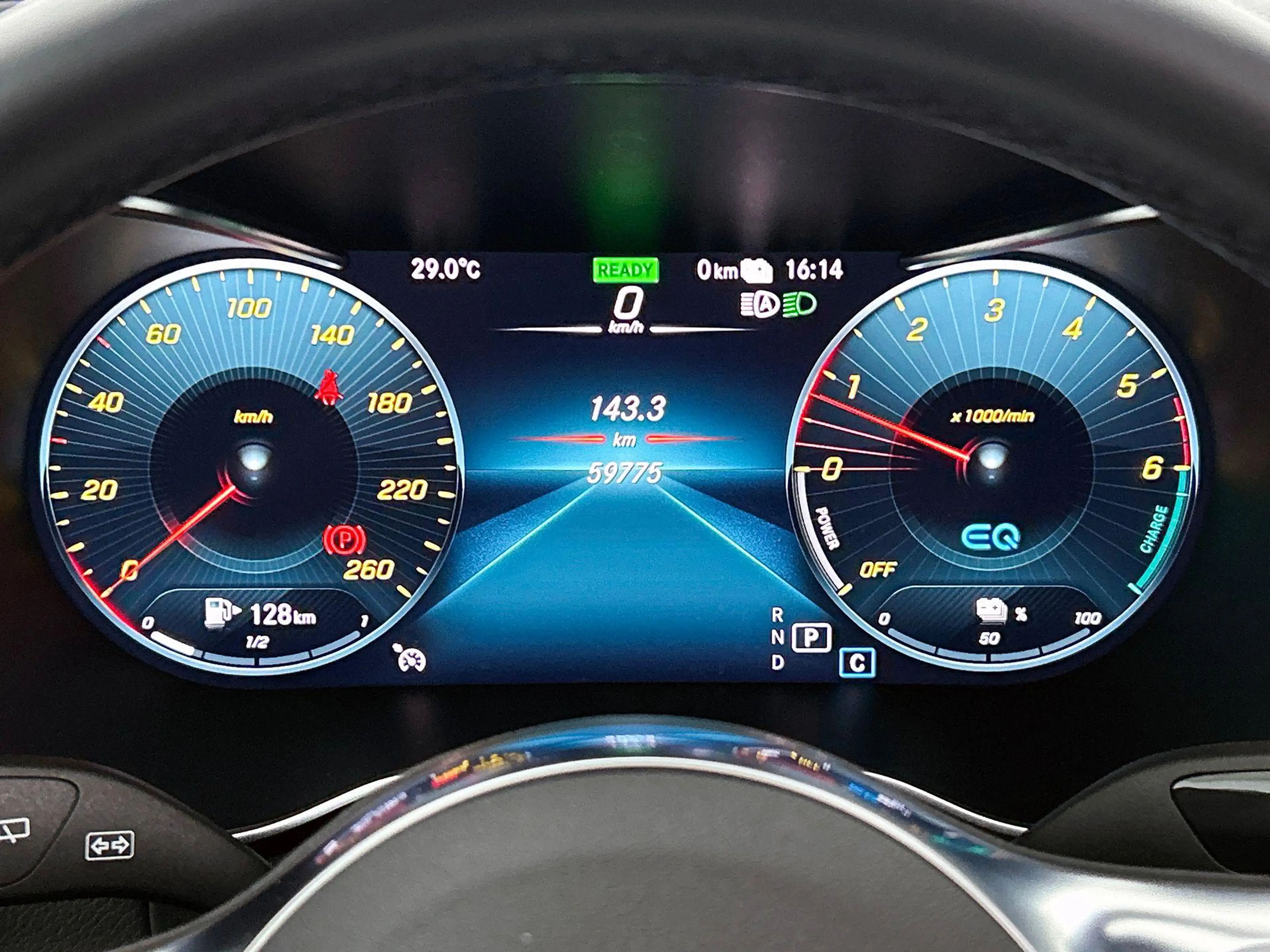 Mercedes-Benz GLC 300 DE 4MATIC SUV AMG Line | Panoramisch Dak | Trekhaa — photo 11