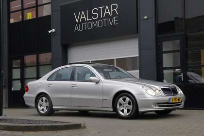 Mercedes-Benz E 240 Classic | V6 | UNIEKE KM STAND!
