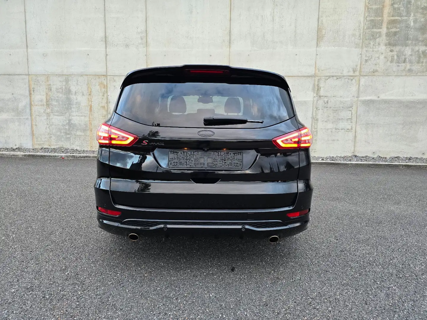 Ford S-Max 1.5 Benzin ST-Line 7 Sitzer *black Noir - 2