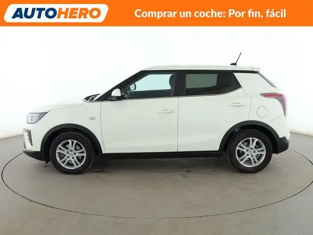 KGM Tivoli view 3