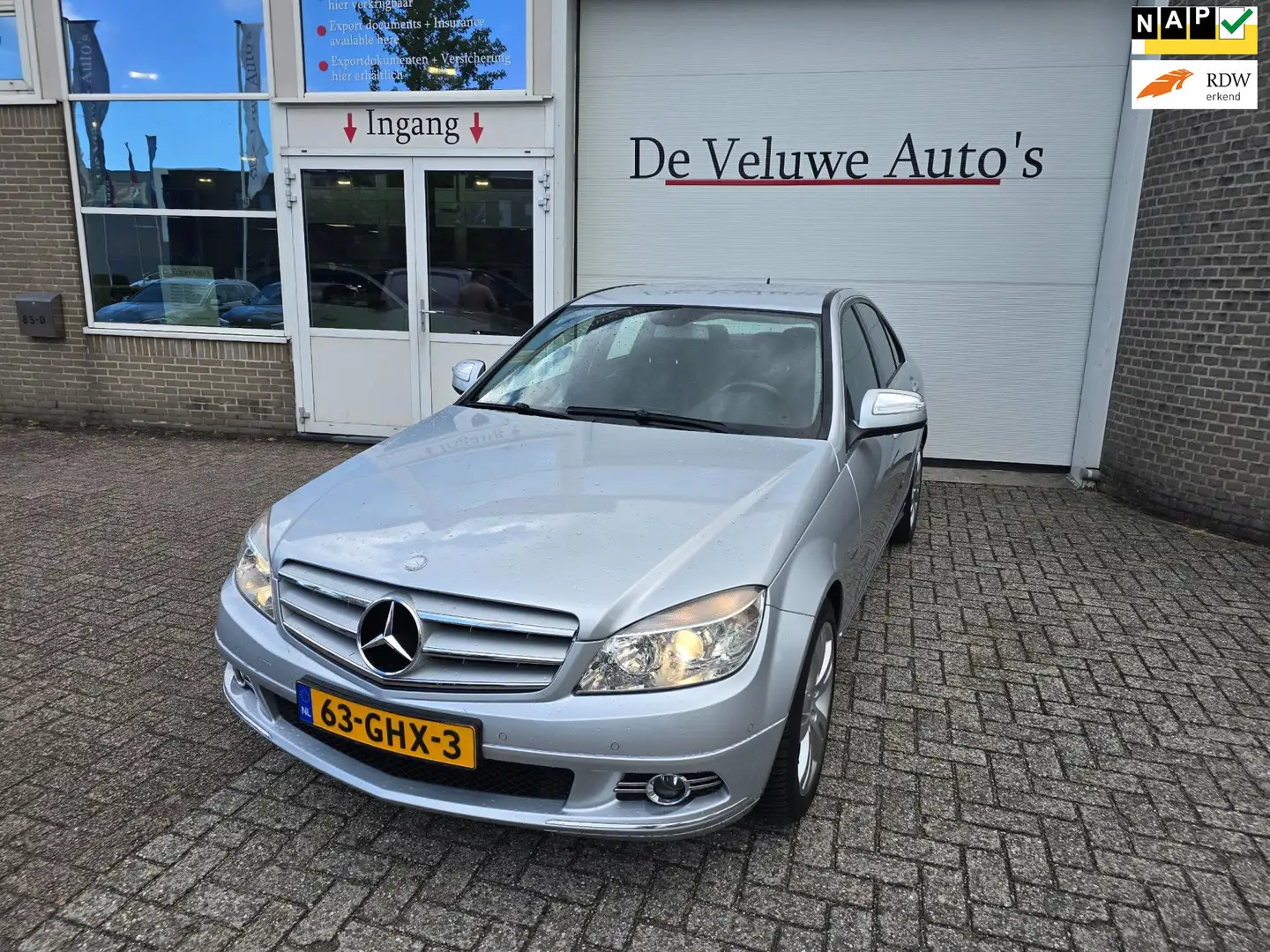 Mercedes-Benz C 180 K Avantgarde NL- auto 2e eigenaar Grijs - 1