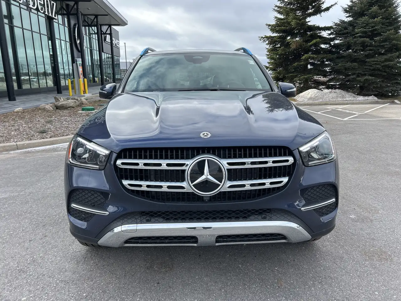 Mercedes-Benz GLE снимка Mercedes-Benz GLE