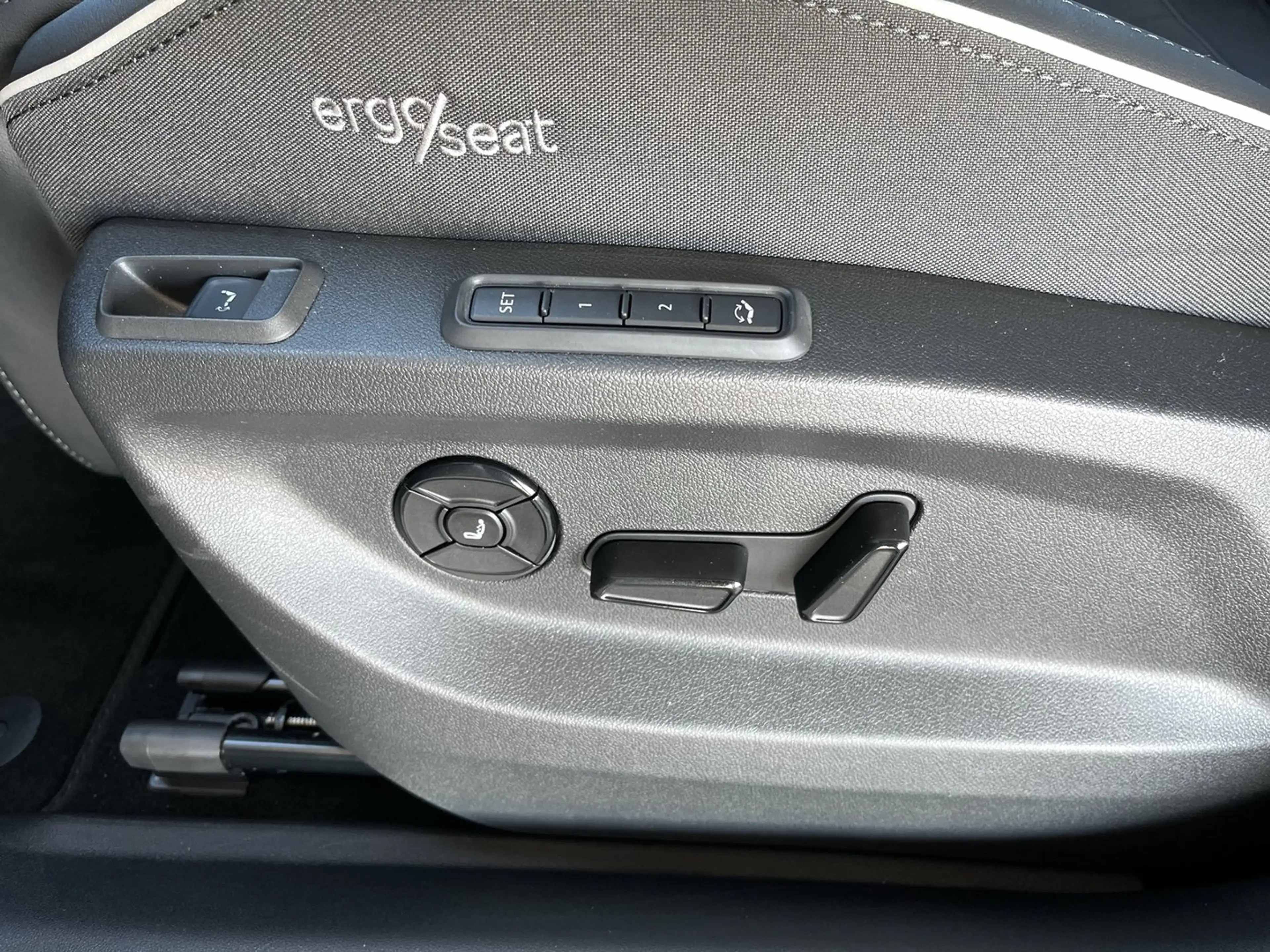 Skoda Peaq Sportline 90x — photo 14