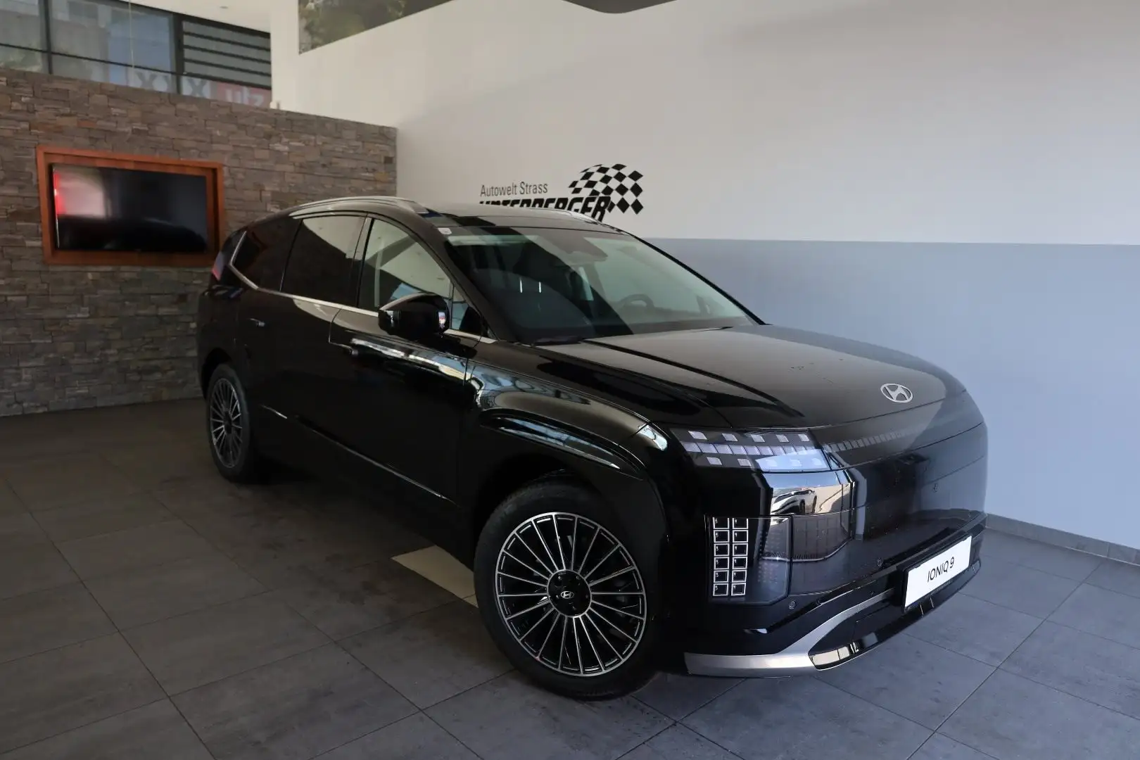 Hyundai IONIQ 9 IONIQ 9 Calligraphy 110 kWh 4WD abzgl. möglicher S Schwarz - 1