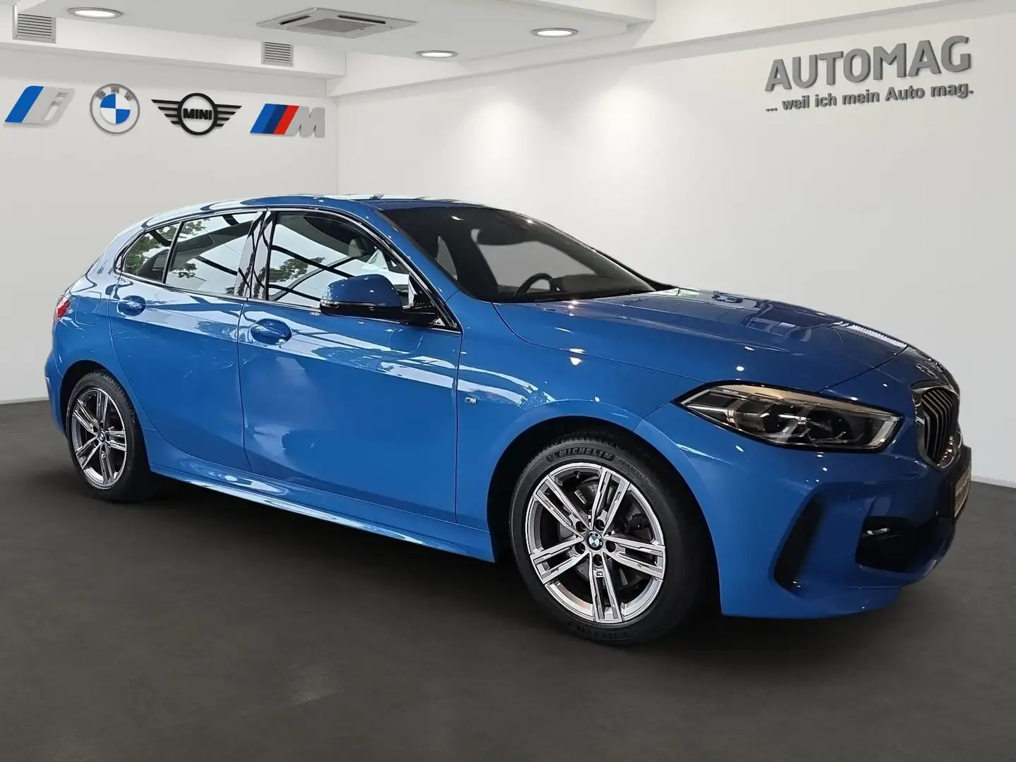 BMW 120 i M-Sportpaket*Live Cockpit Prof.*LED*DAB*PDC* Blau - 2