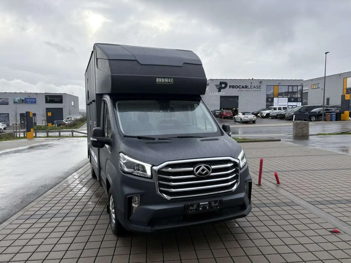 Maxus Deliver 9 Deliver 9 3.5T MAXUS DELIVER 9  MSG STALLION LIGH Noir - 1