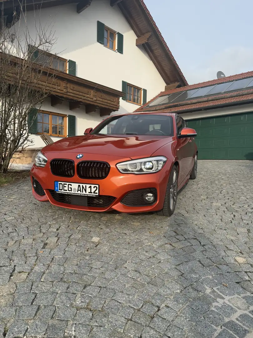 BMW 120 120 d xDrive M Sport Orange - 1