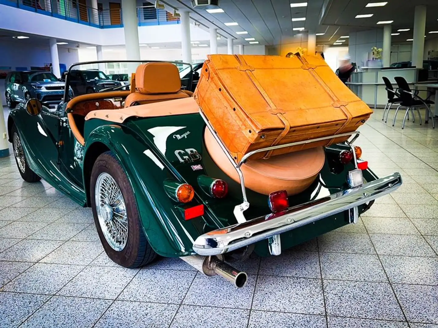 Morgan 4/4 1800 Roadster Verdeck+Leder+zuverlässiger Klassike Grün - 2