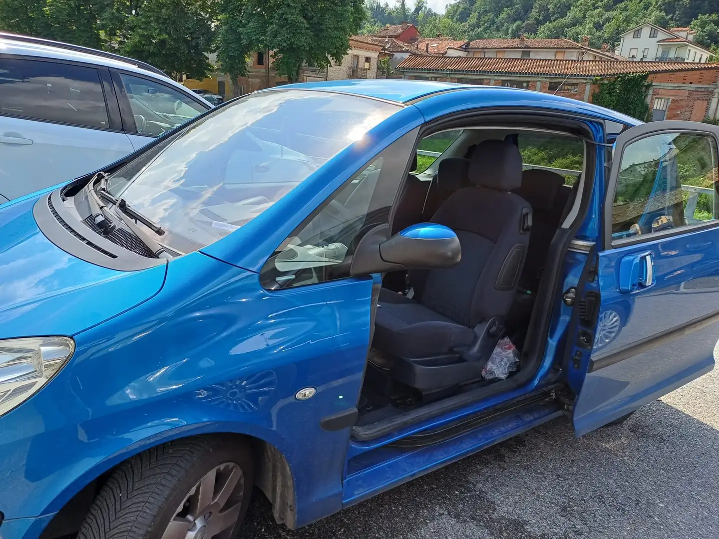 Peugeot 1007 1007 1.4 hdi Happy Blu/Azzurro - 1