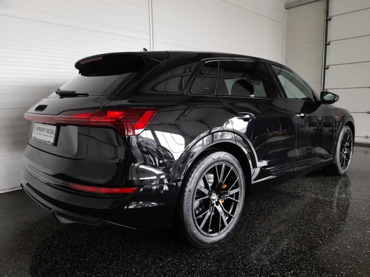 Audi e-tron 50 quattro S-LINE BLACK EDITION *NP: € 86.118 / 21 ZOLL / MATRIX-LED / VIRTUELL / NAVI / B&O / OPTIKPAKET* Schwarz - 2