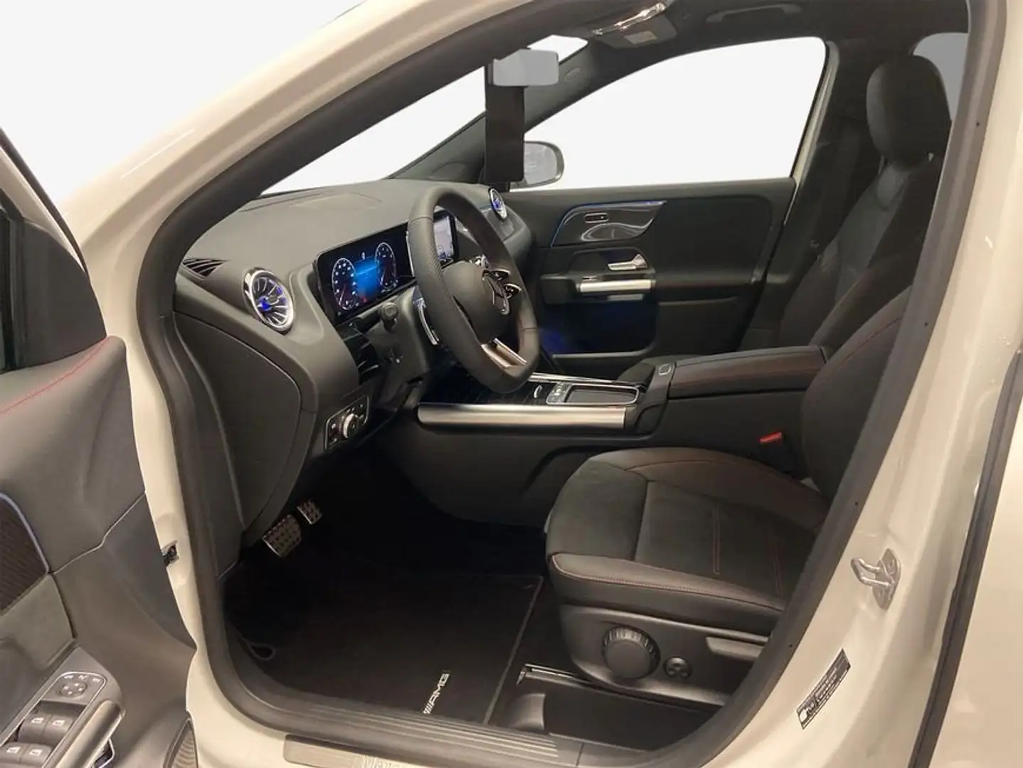 Mercedes-Benz GLA 200 GLA 200 AMG Line Wit - 1