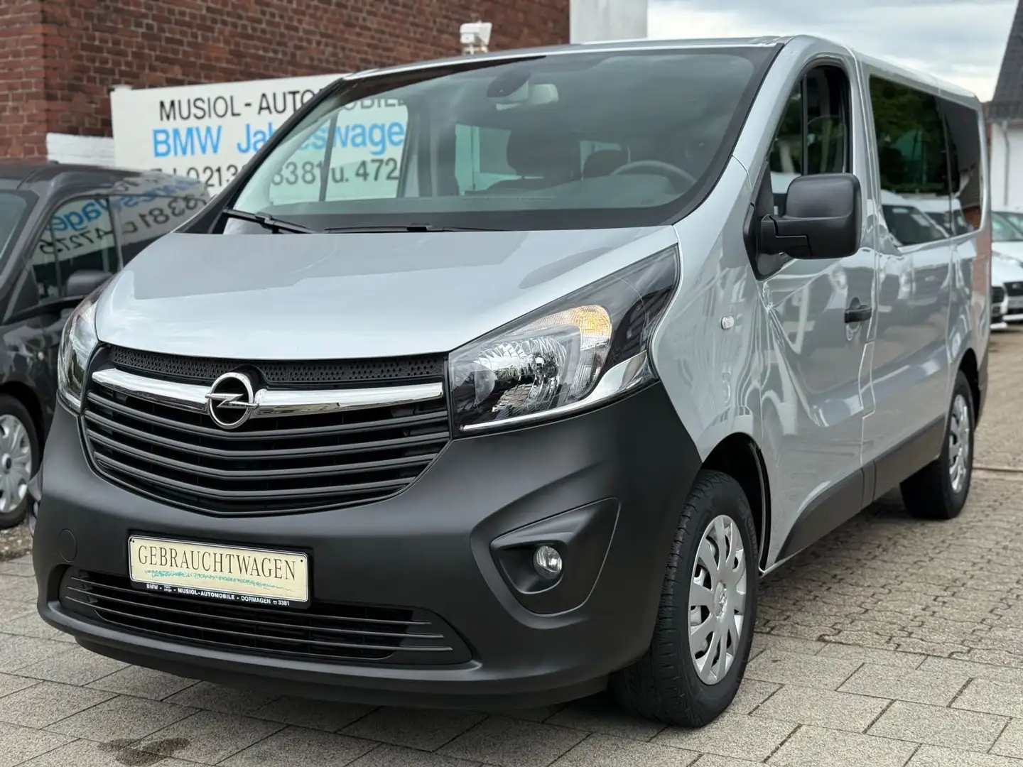 Opel Vivaro B Kombi L1H1 *Navi*Kamera*8-Sitze*1.Hand Grijs - 1