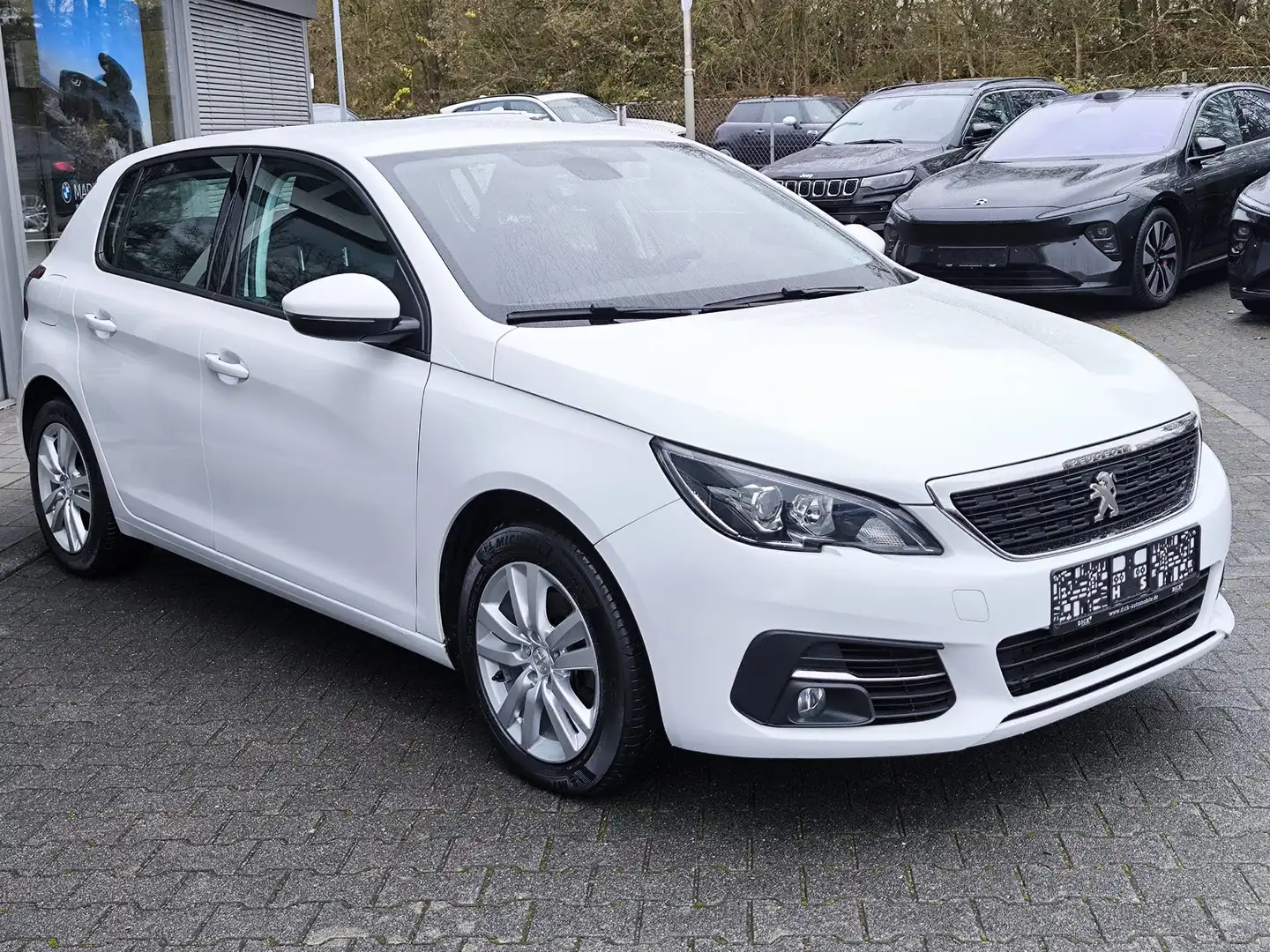 Peugeot 308 1.2 Aut. Active Pack NAVI+PDC+TEMP+MFL+APPLE Blanc - 2