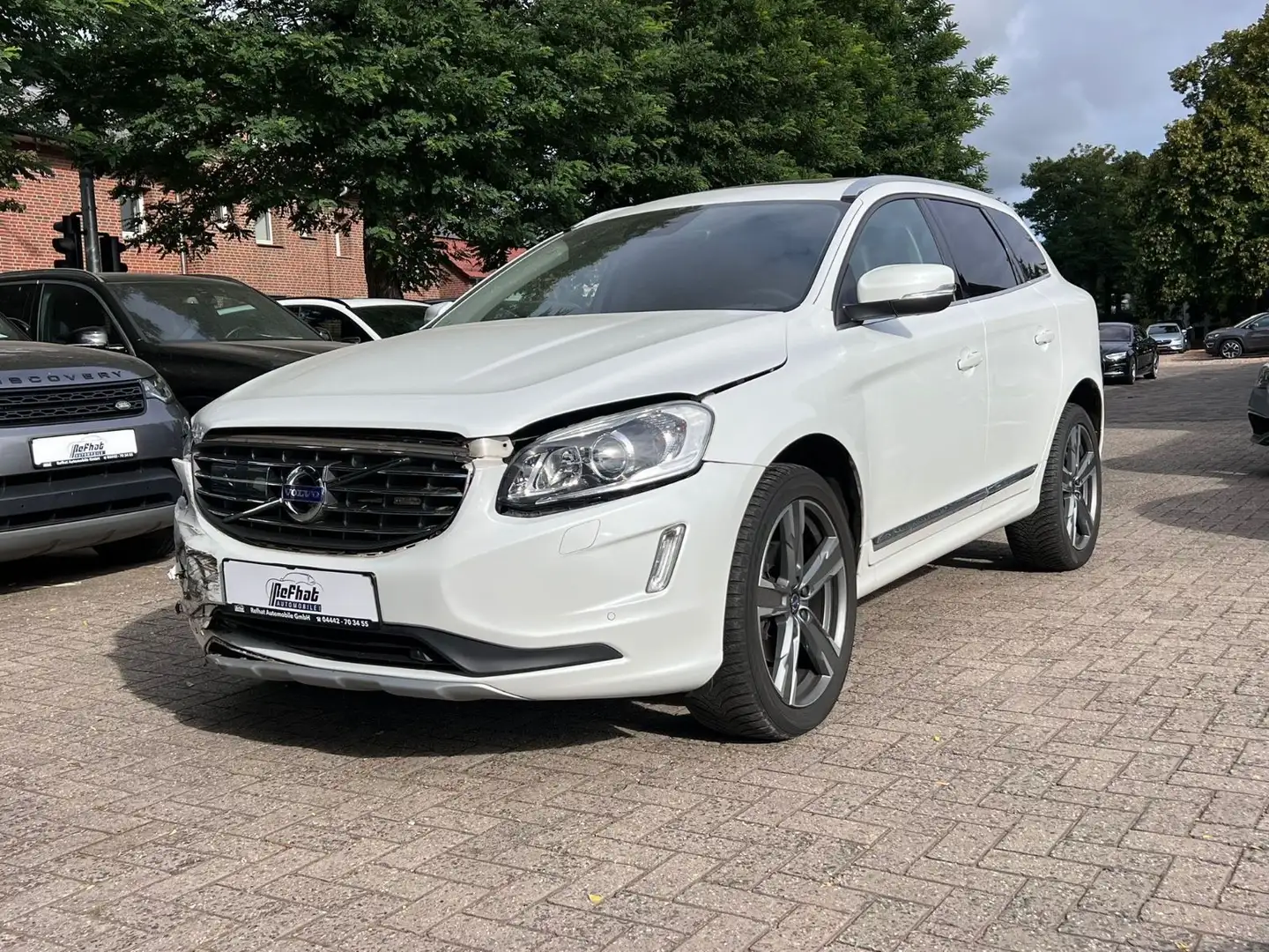 Volvo XC60 Summum 2WD*PANORAMA*AHK*VOLL FAHRBEREIT* Weiß - 2