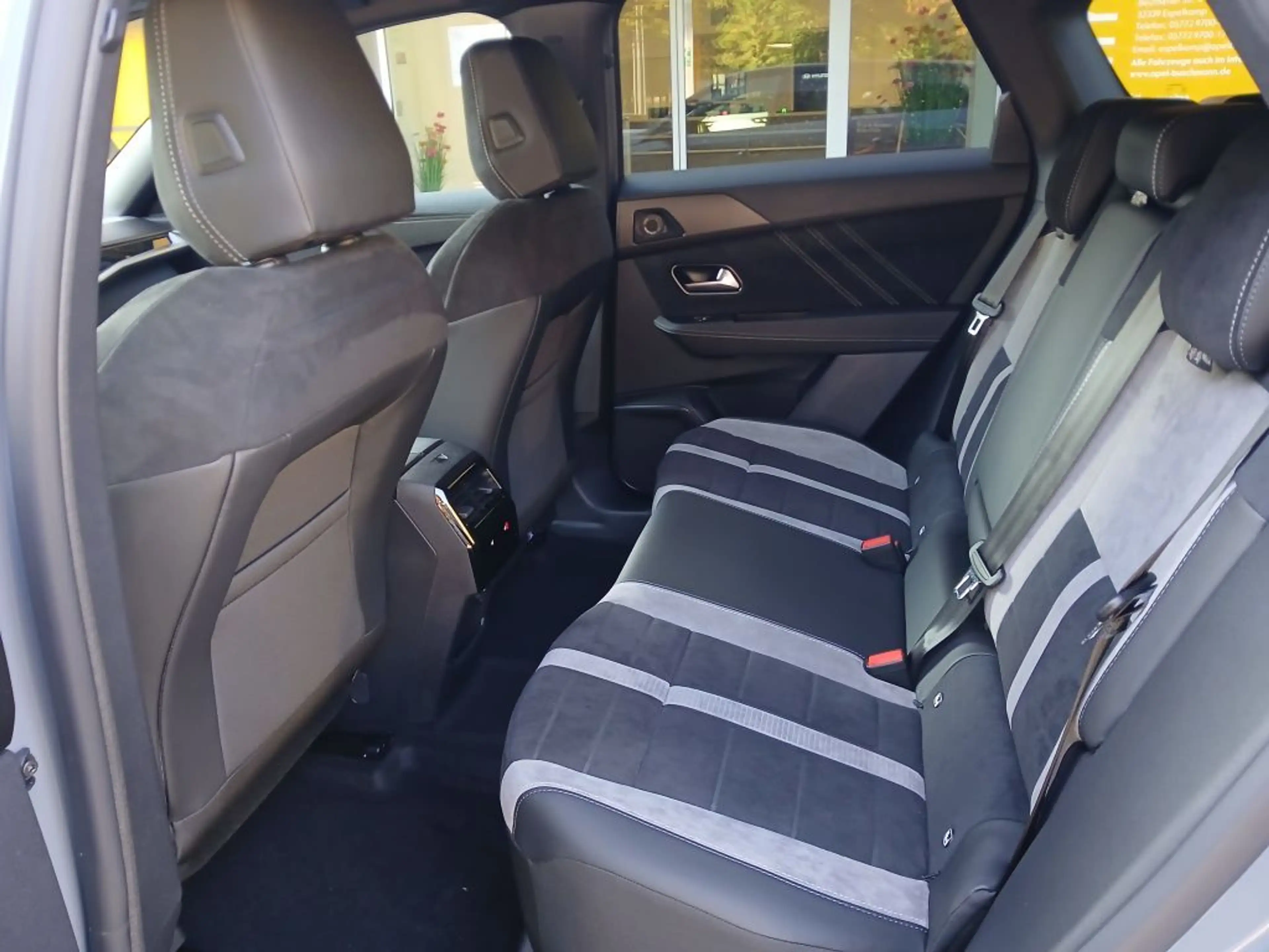 Opel Grandland X Grandland 1.2 Hybrid — photo 11