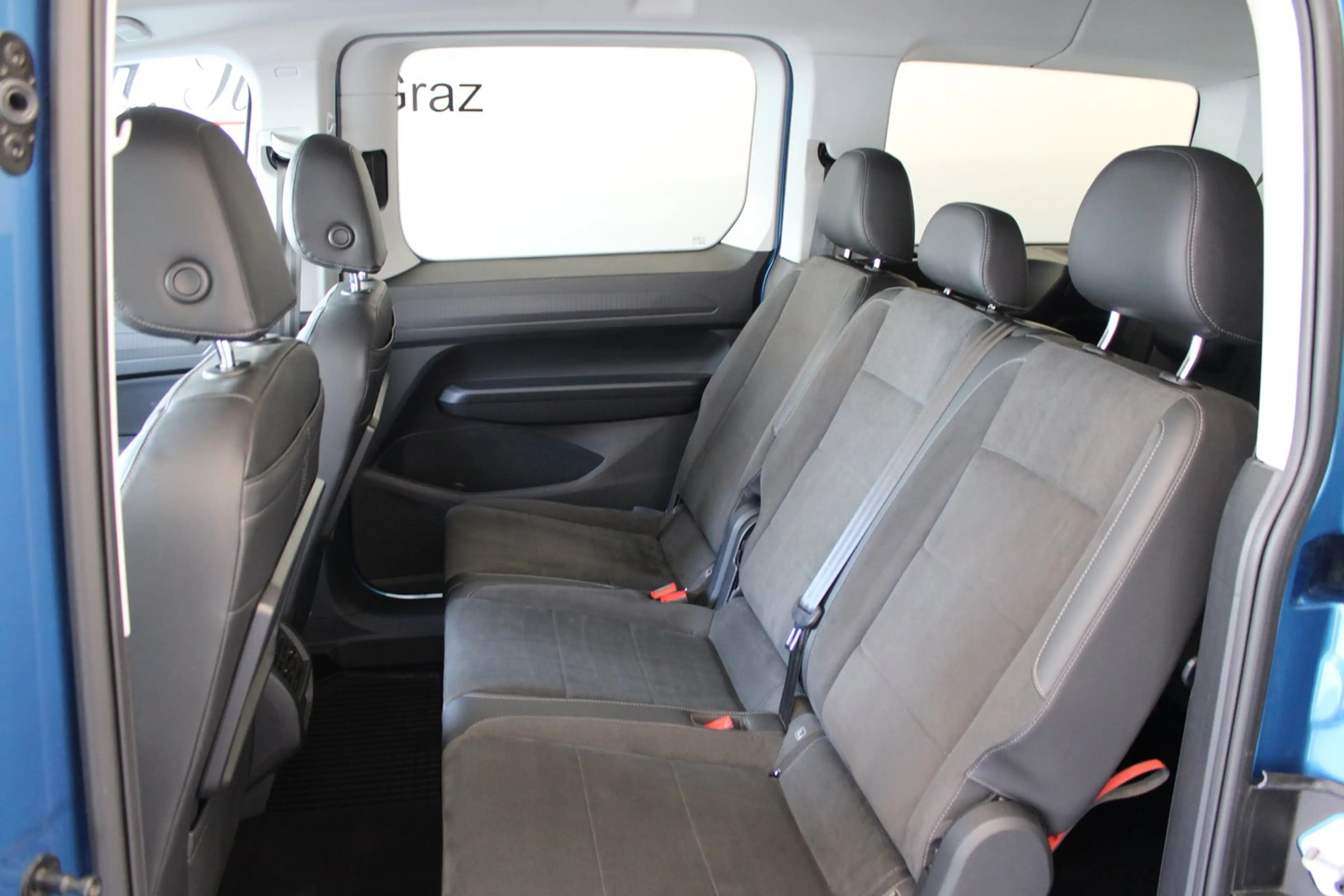 Volkswagen Caddy Style Maxi TDI 4MOTION — photo 7