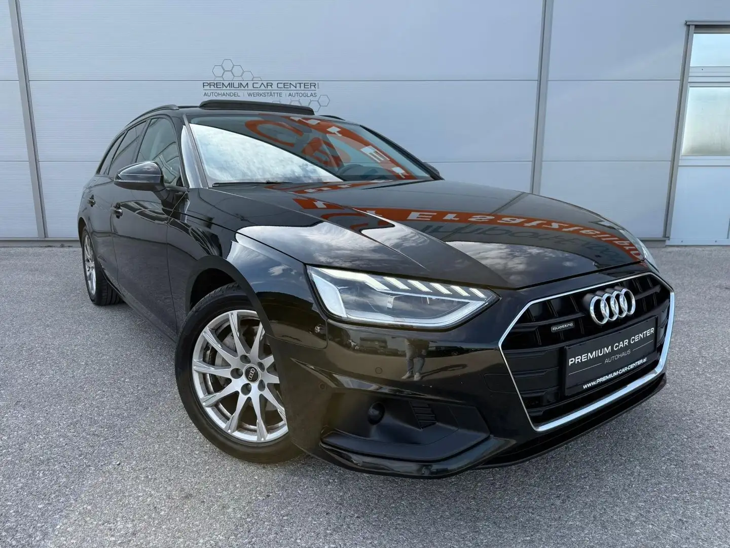 Audi A4 40 TDI quattro Avant LED / NAVI / PANO-DACH Schwarz - 1