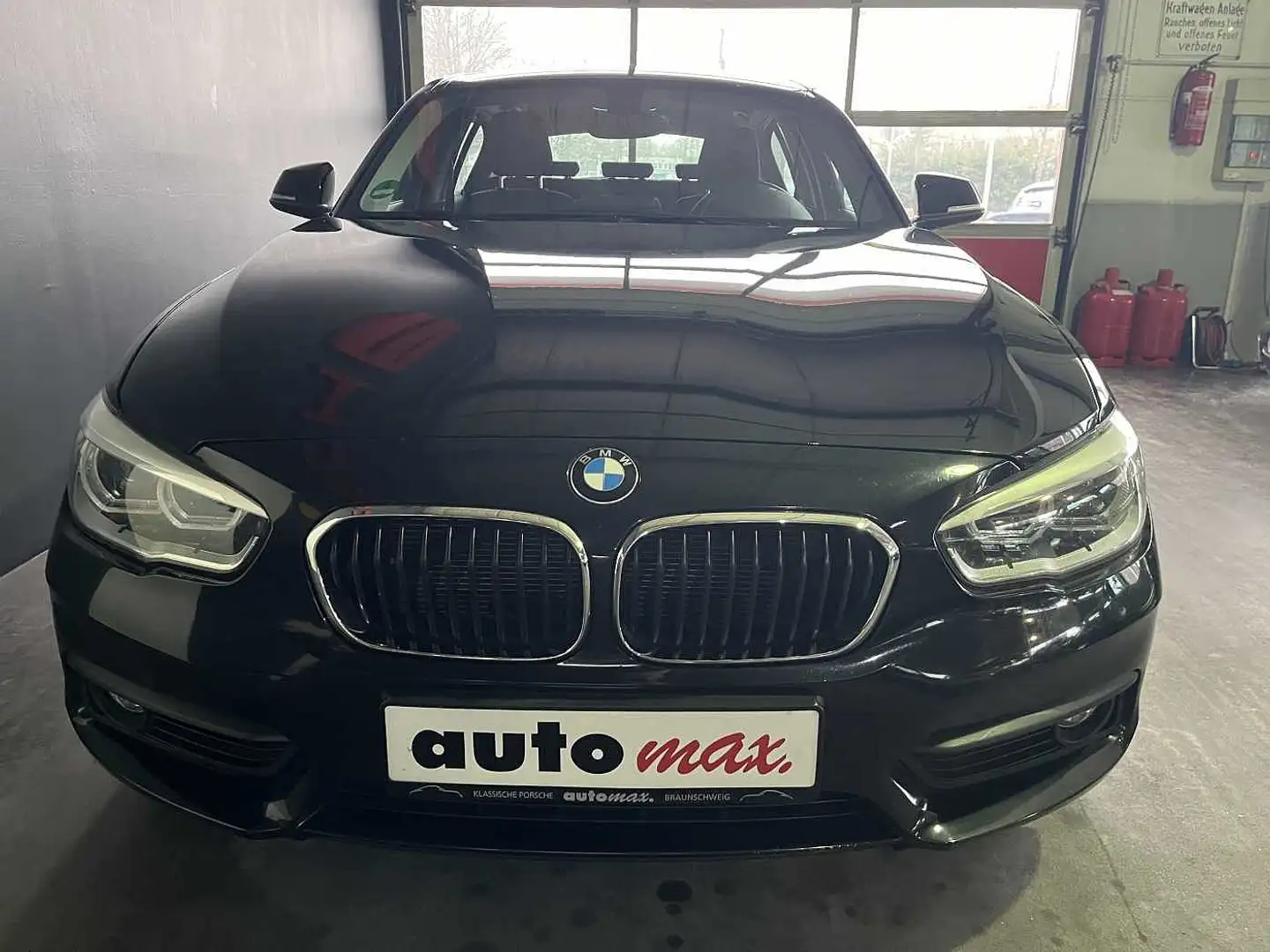 BMW 118 d Automtaik LED Adaptiv*M-Lenkrad*Automatik Noir - 2