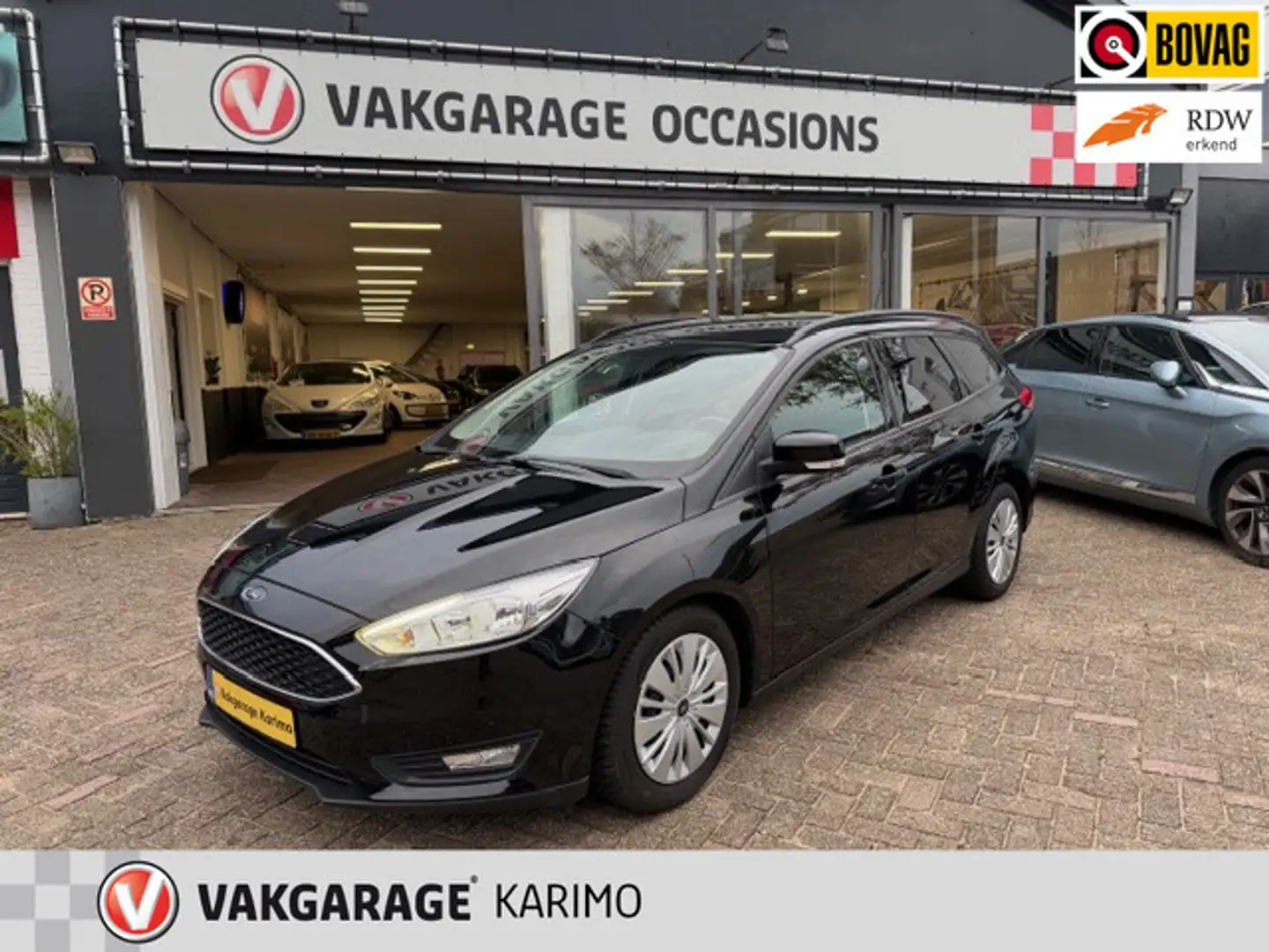 Ford Focus Wagon 1.0 Lease Edition Zwart - 1