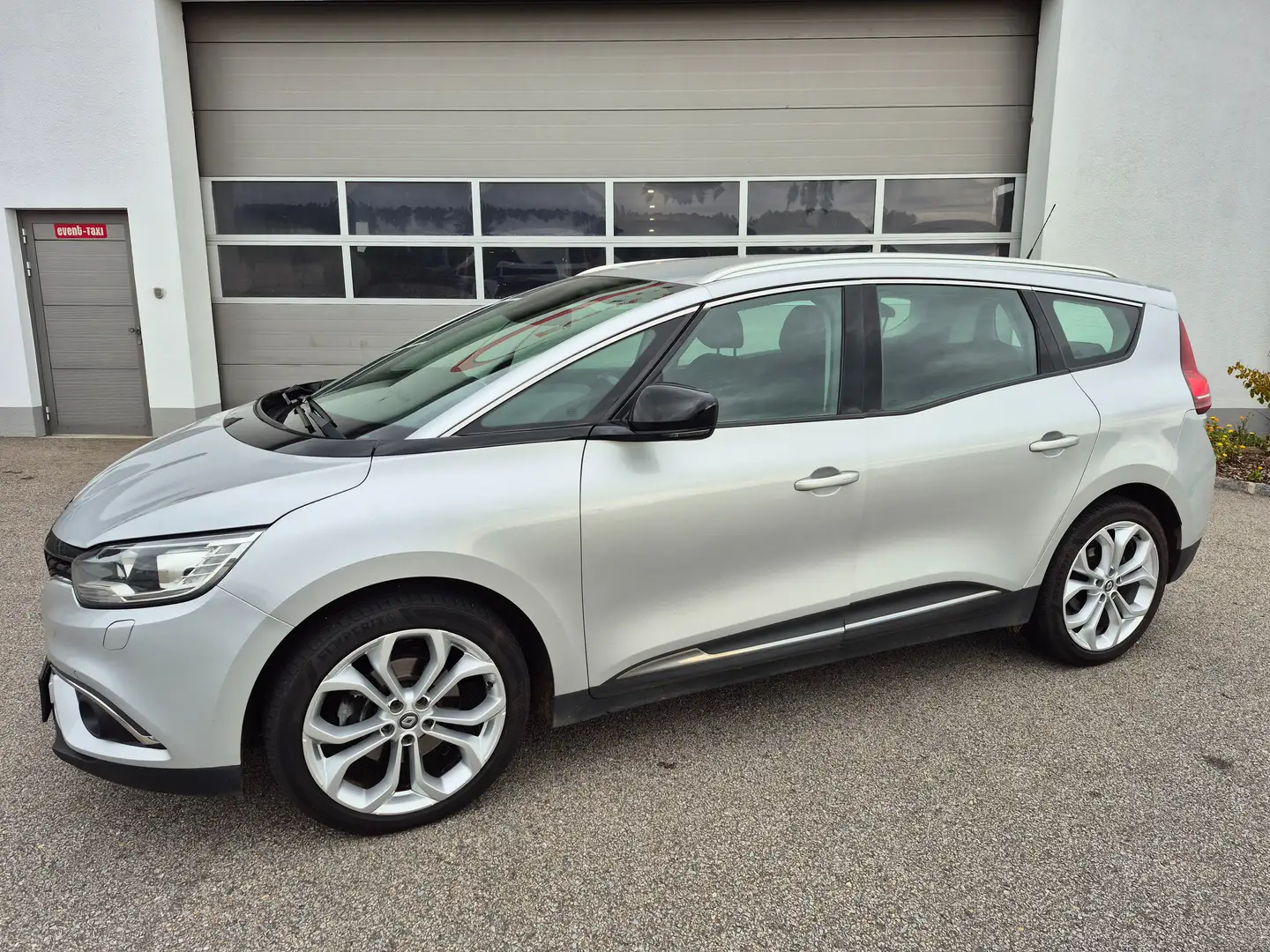 Renault Grand Scenic Grand Scénic Energy dCi 110 Intens Intens Silber - 1