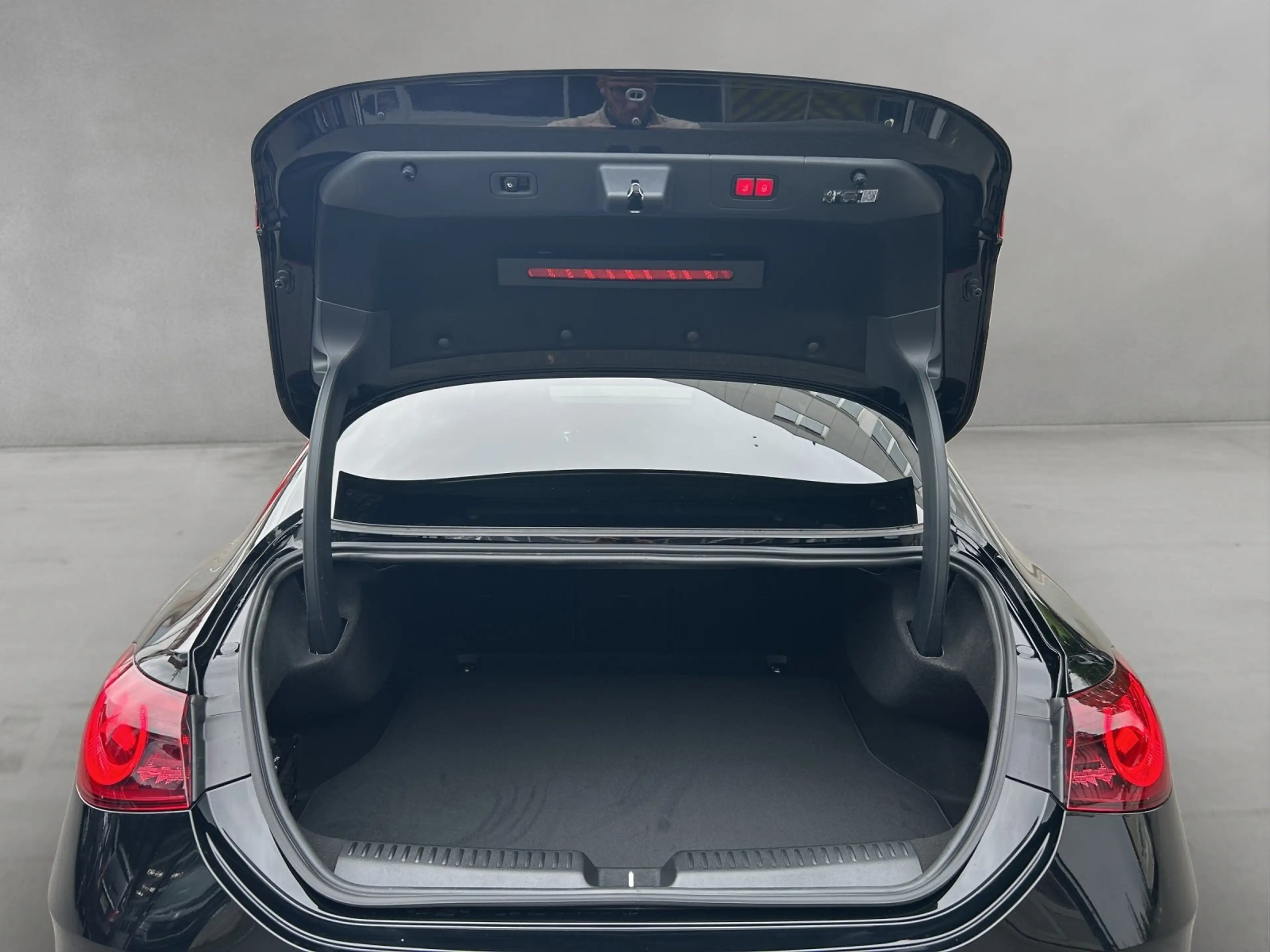 Mercedes-Benz CLA 220 AMG MBUX Multibeam Pano 360° Burm AHK — photo 7