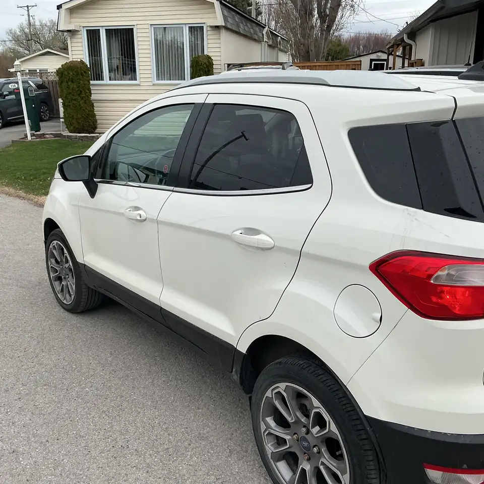 Ford EcoSport снимка Ford EcoSport