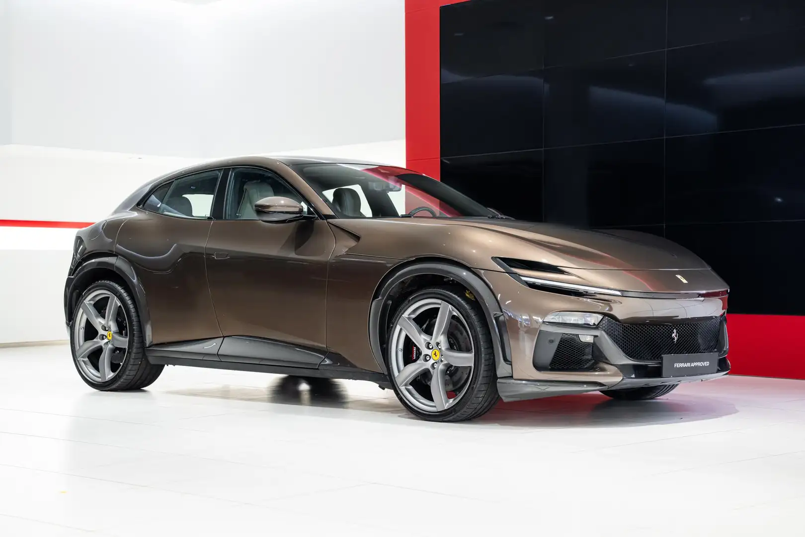 Ferrari Purosangue - Kroymans Ferrari* Braun - 2