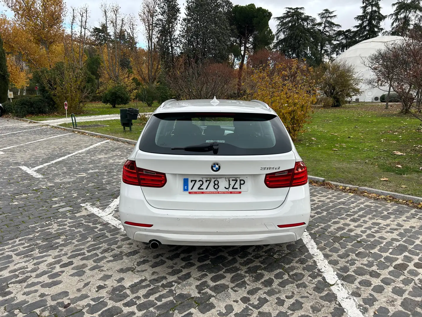 BMW 318 318dA Touring (0.0) Blanco - 2