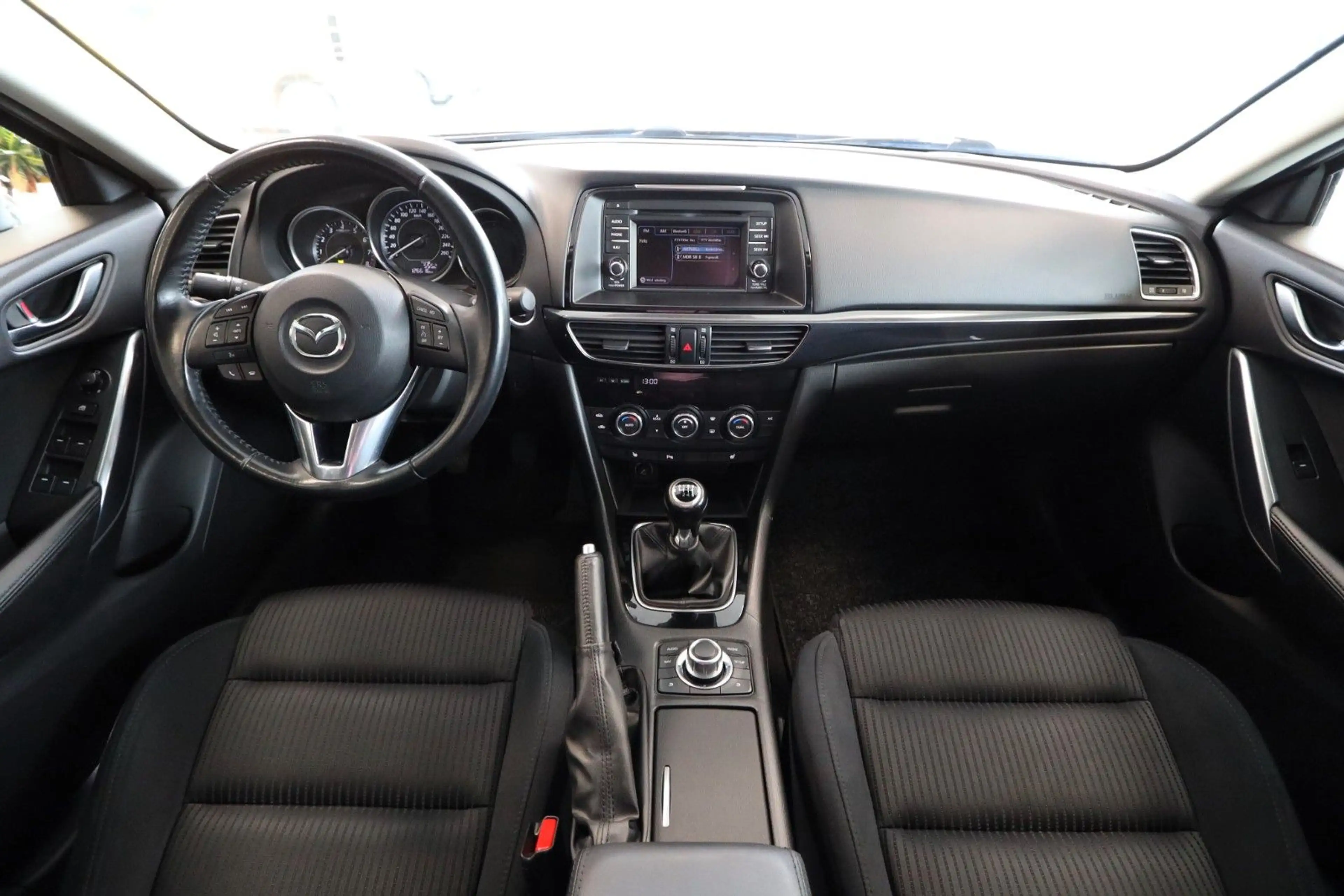 Mazda 6 Kombi Center-Line Bi-Xenon PDC SHZ Tempo Navi — photo 14