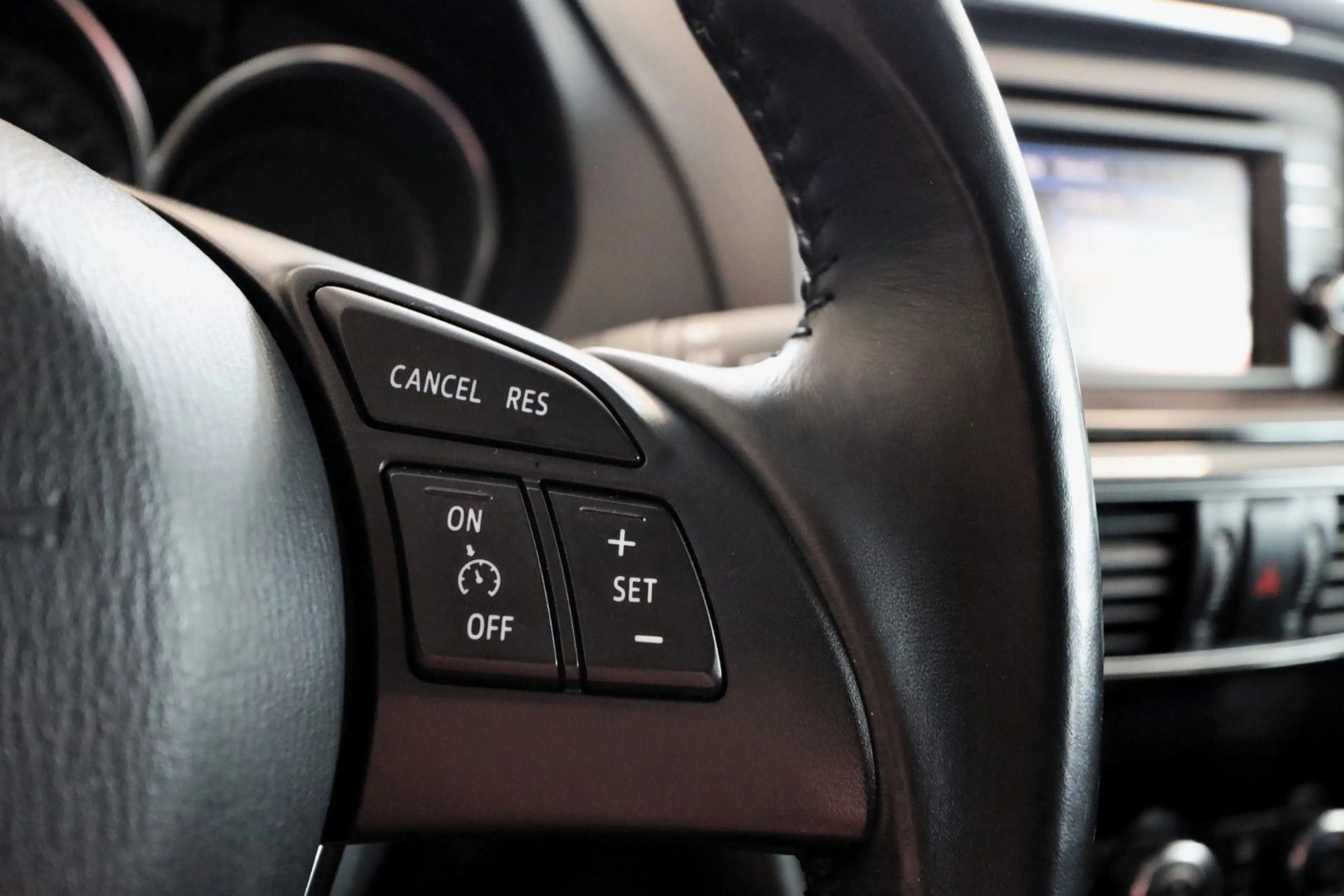 Mazda 6 Kombi Center-Line Bi-Xenon PDC SHZ Tempo Navi — photo 17