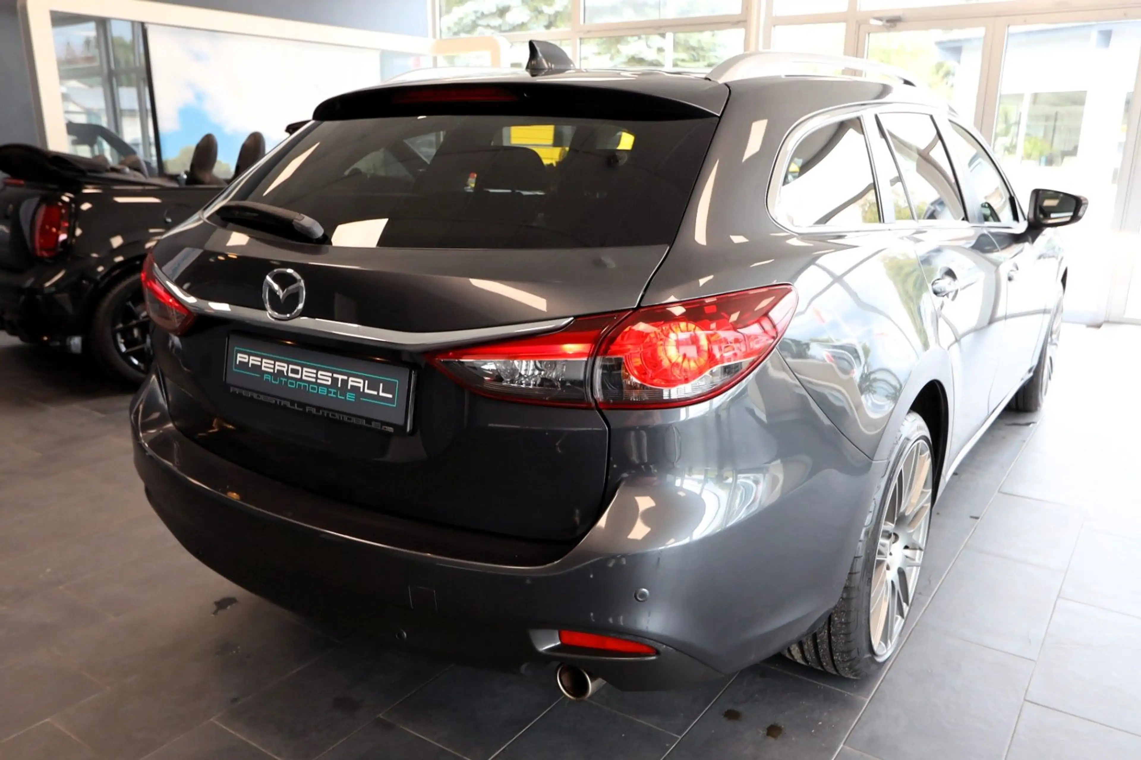 Mazda 6 Kombi Center-Line Bi-Xenon PDC SHZ Tempo Navi — photo 8