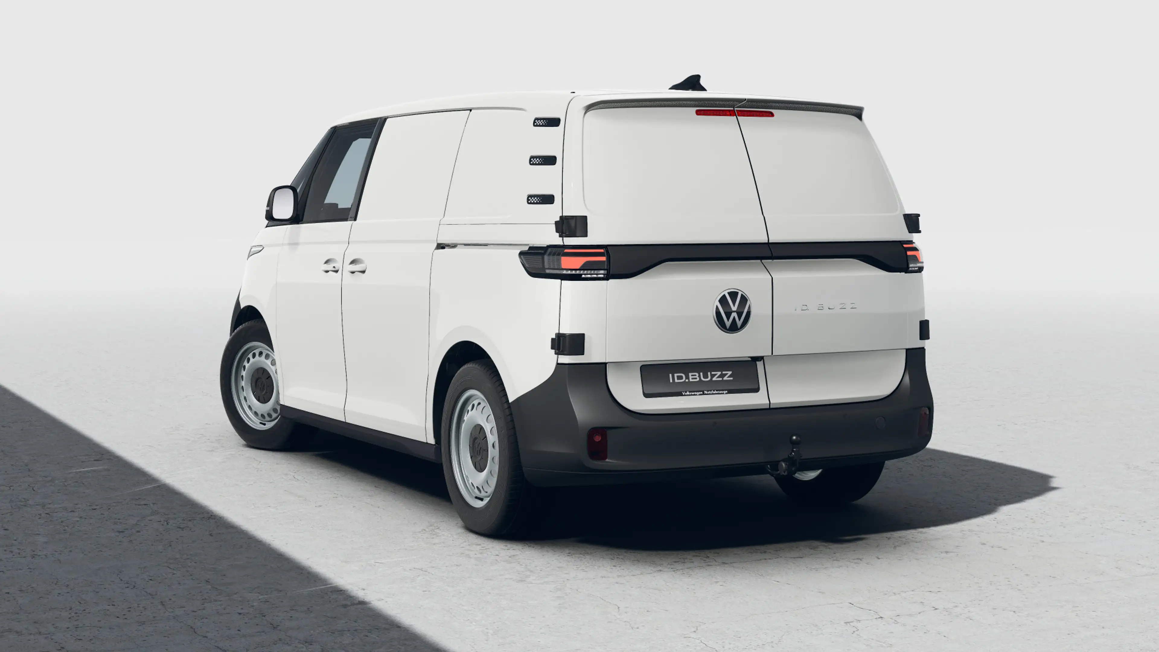 Volkswagen ID. Buzz Cargo 286pk Economy Limited Edition 79 kWh | Comfort Pak — photo 2