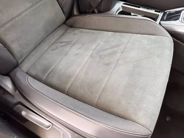 Volkswagen T-Roc view 10