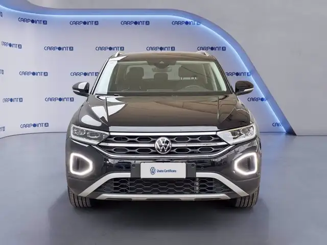Volkswagen T-Roc view 4