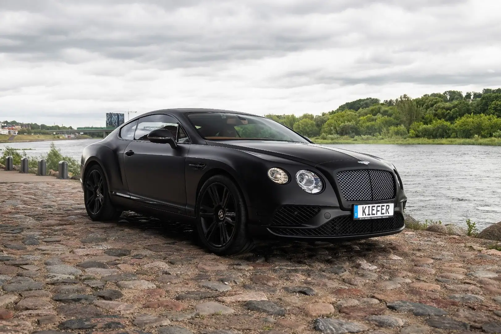 Bentley Continental GT 4.0 V8 4WD Automatik Gris - 1