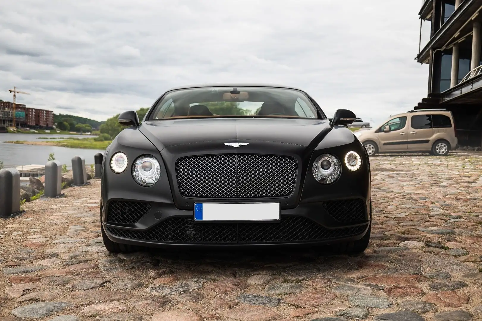 Bentley Continental GT 4.0 V8 4WD Automatik Gris - 2