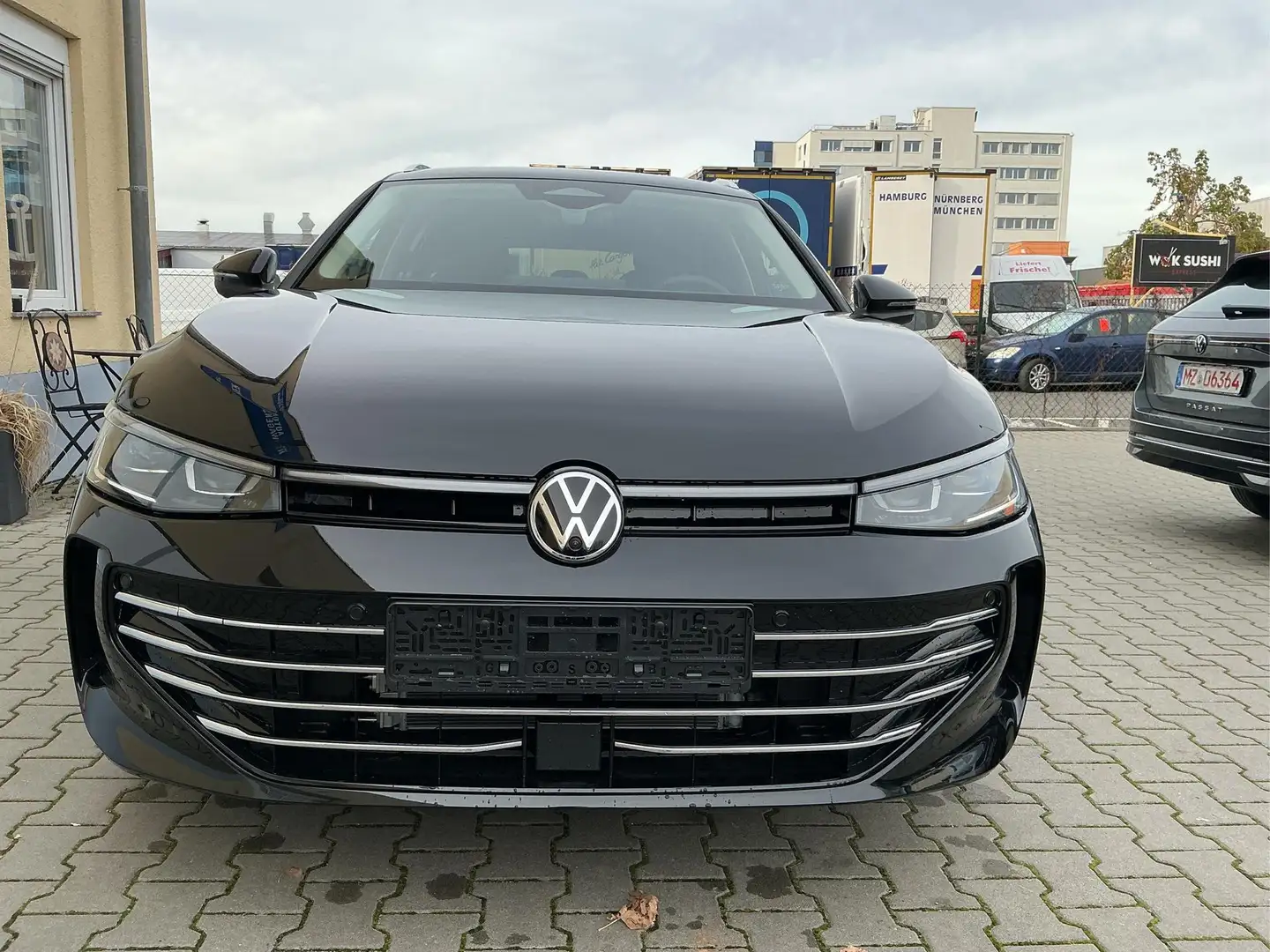Volkswagen Passat Variant Elegance 18 Zoll 360° Kamera Travel Assist Navi... Schwarz - 2