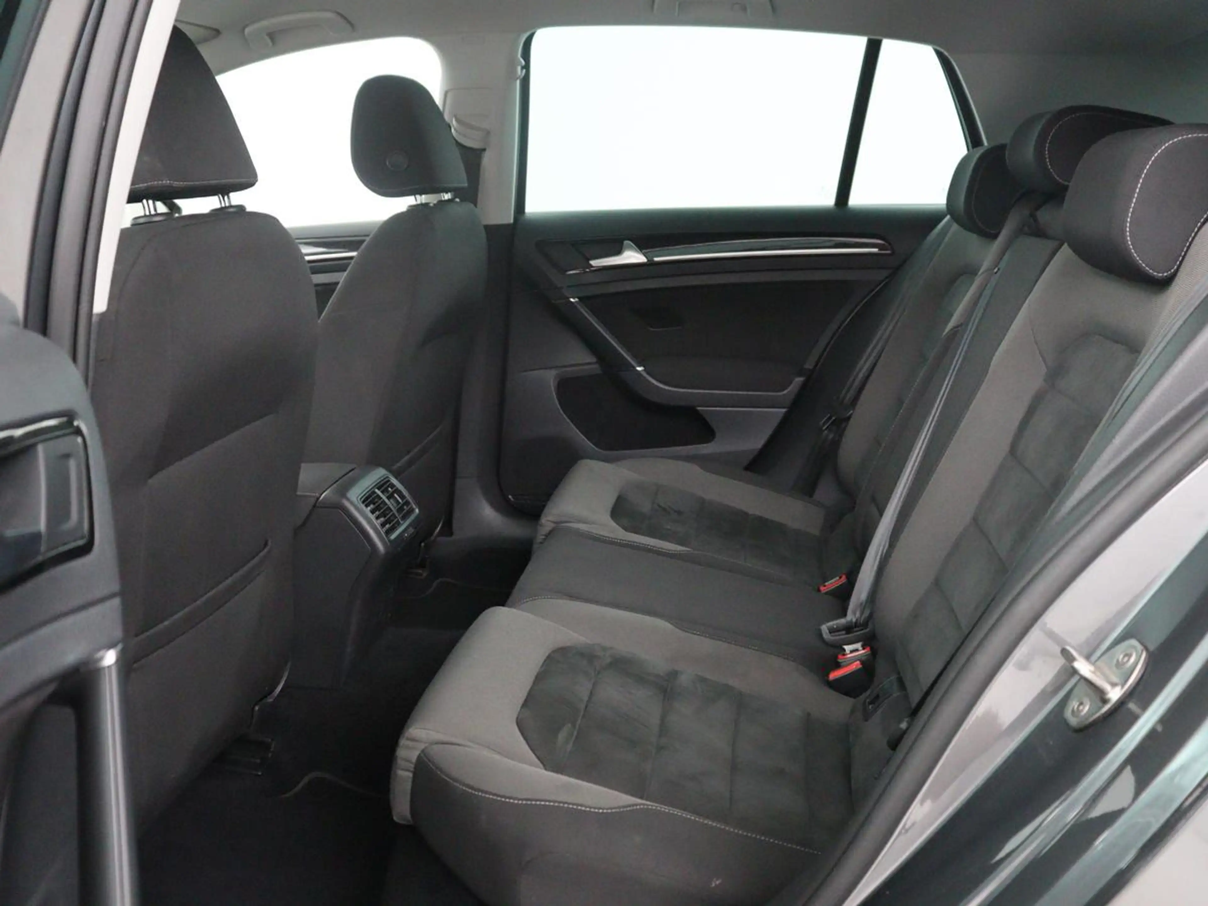 Volkswagen Golf R 1.5 TSI Highline Business | Adaptive cruise | Stoe — photo 8