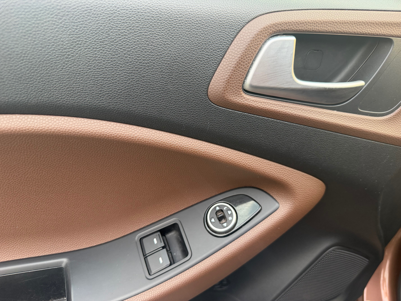 Hyundai i20 i20 1.2i Cool — photo 12