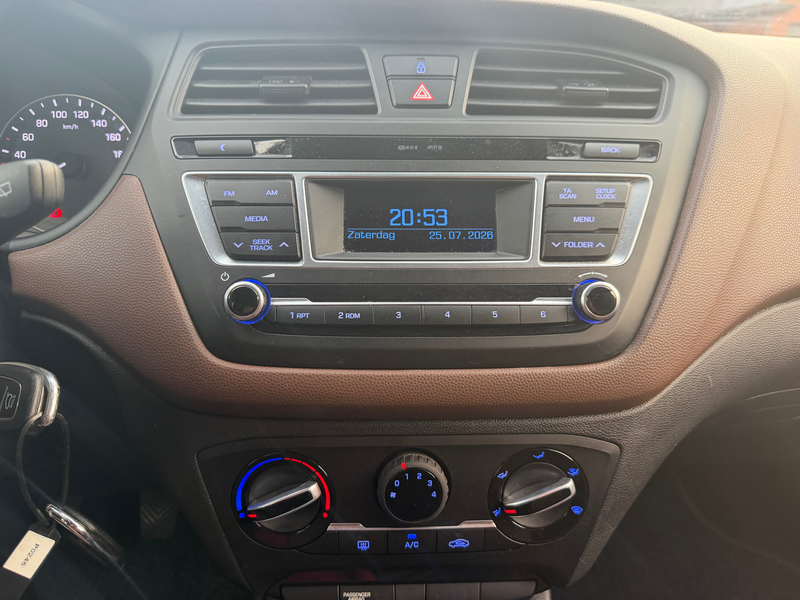 Hyundai i20 i20 1.2i Cool — photo 9