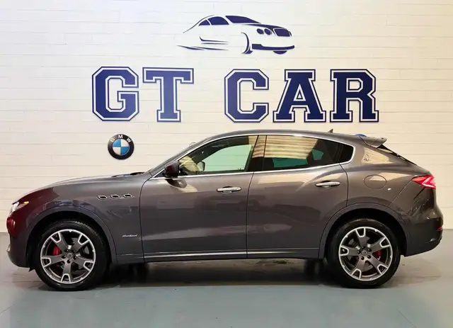 Maserati Levante view 5