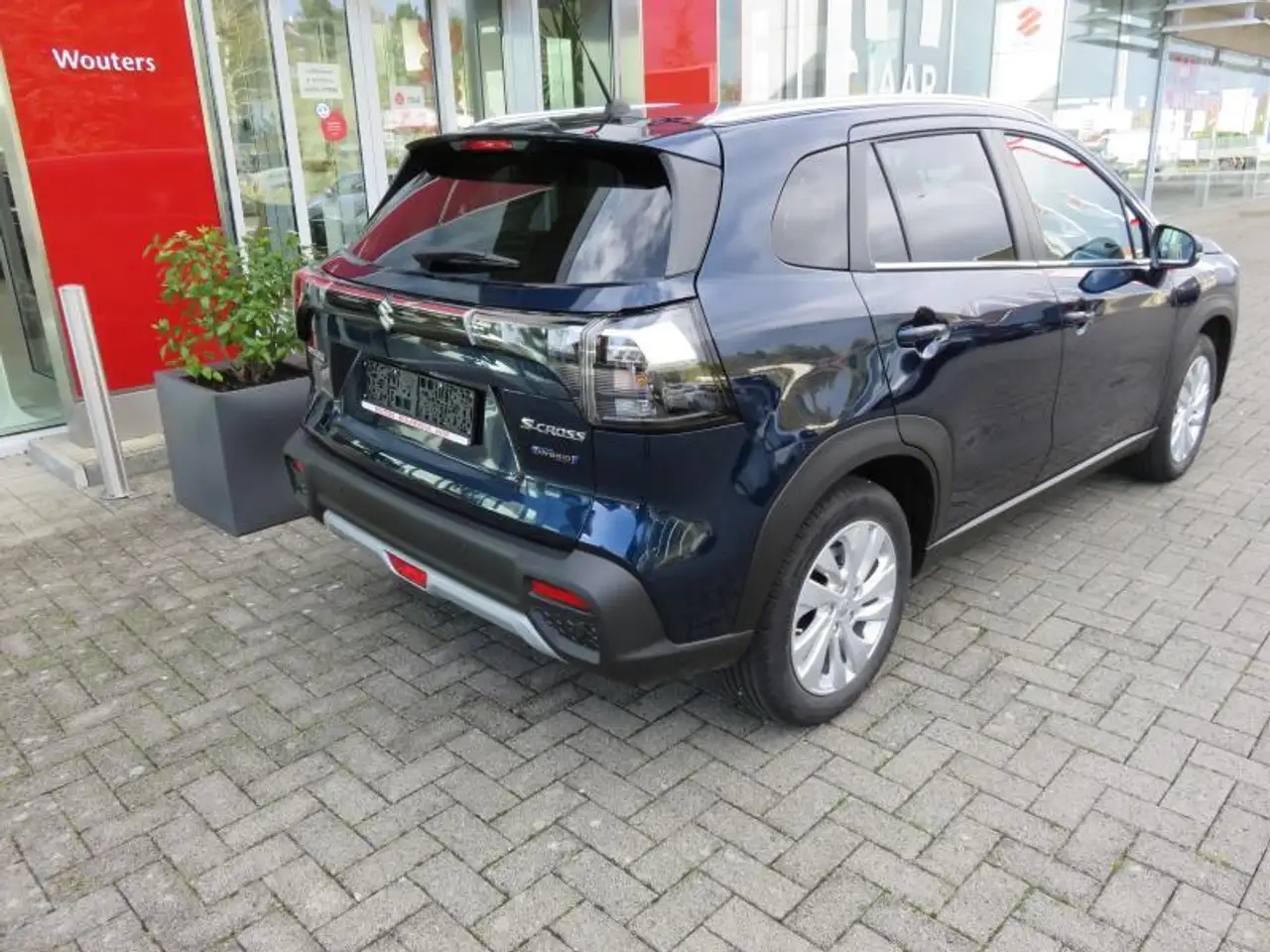 Suzuki S-Cross 2024