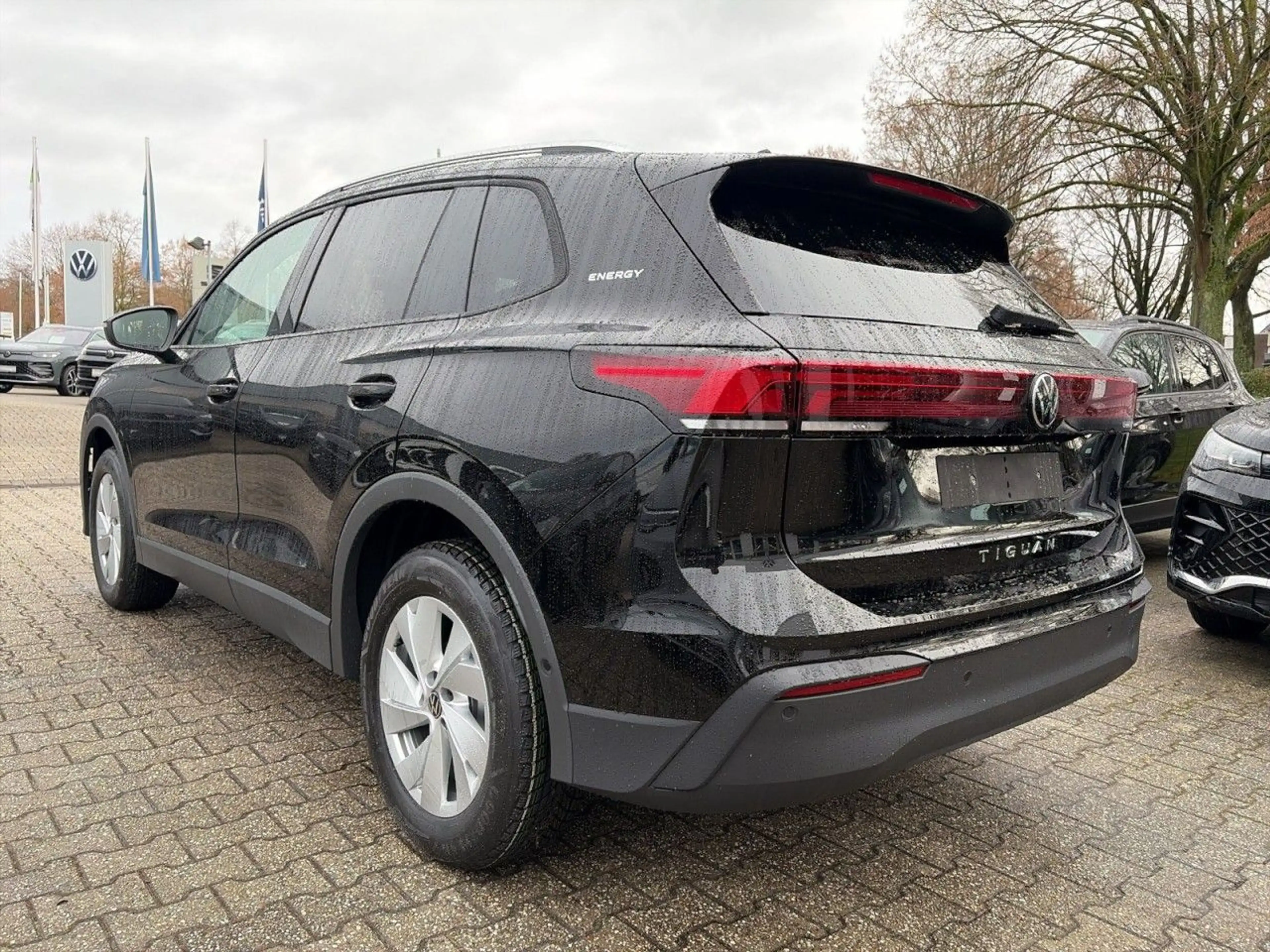 Volkswagen Tiguan ENERGY 2.0 l TDI DSG 360 ACC AUT Kam. LED — photo 2