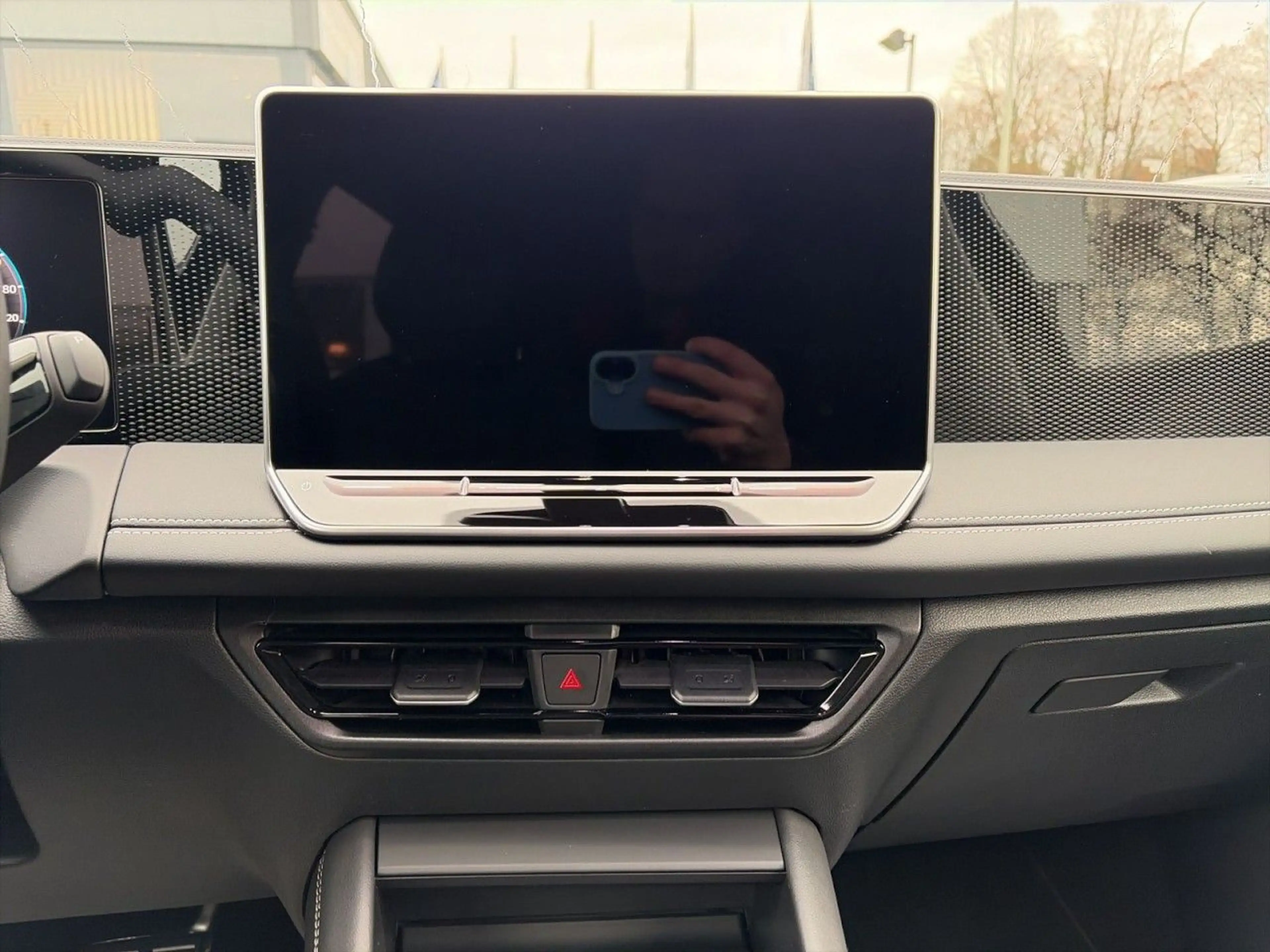 Volkswagen Tiguan ENERGY 2.0 l TDI DSG 360 ACC AUT Kam. LED — photo 12