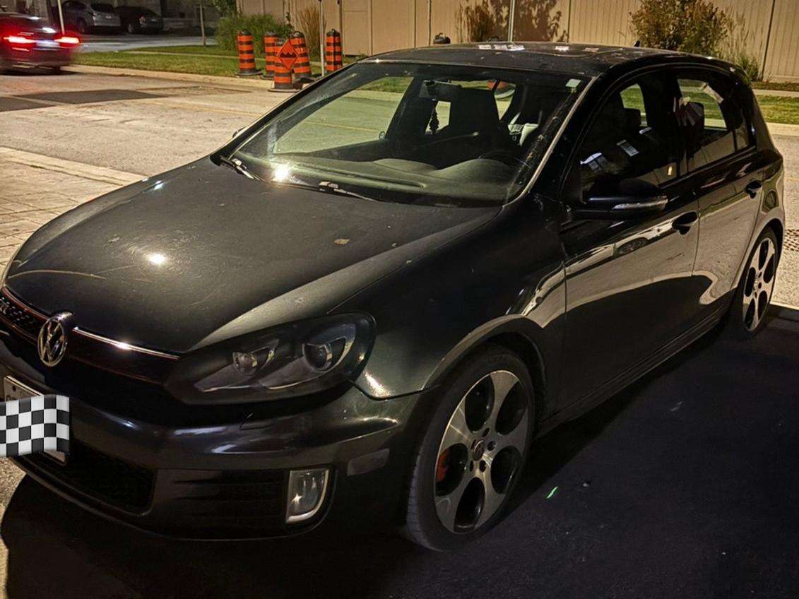 2011 Volkswagen Golf GTI GTI alt 2