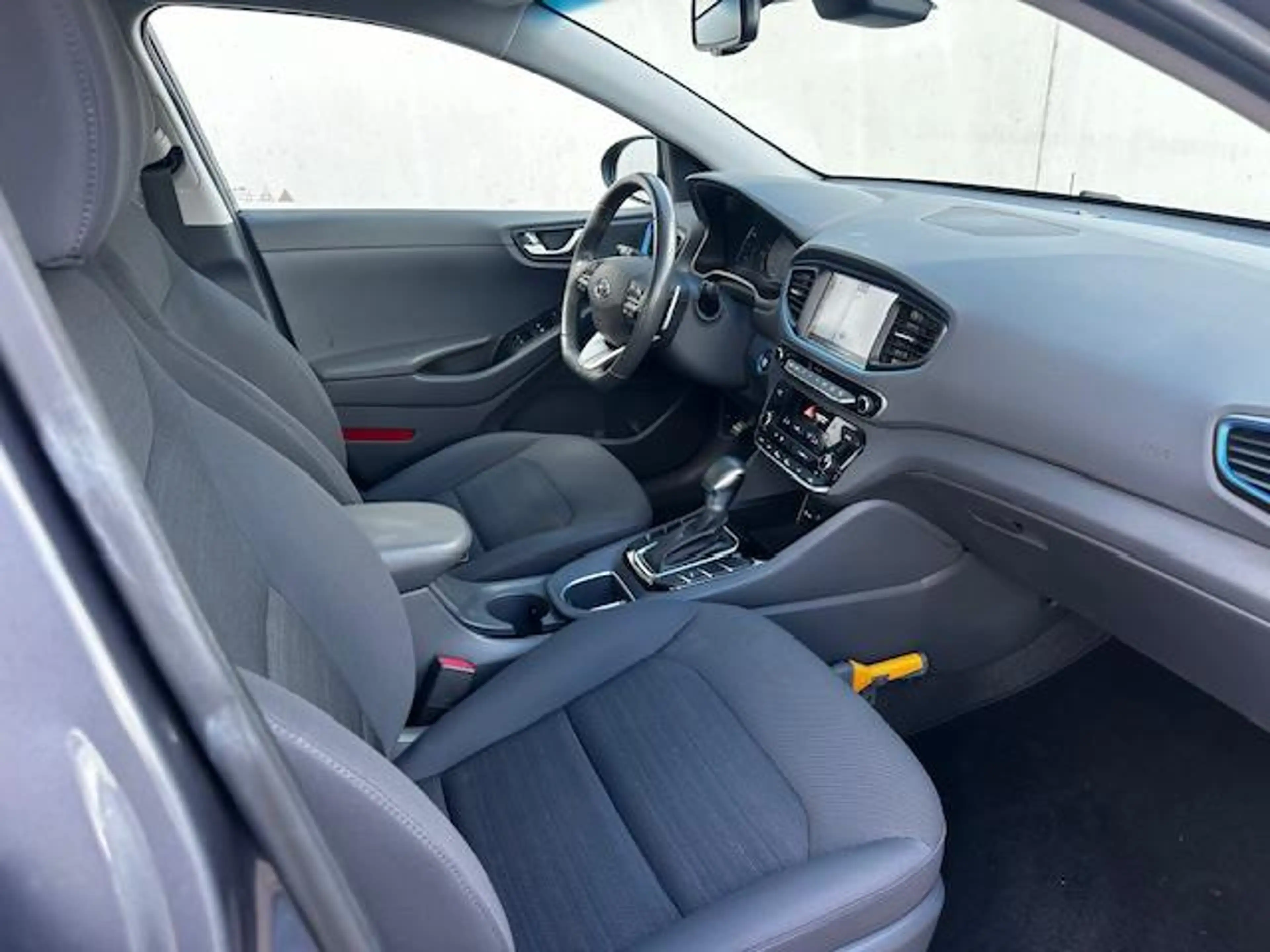 Hyundai IONIQ 1.6 GDi Comfort HYBRID/CARPLAY/NAVI/CRUISE/PDC/AUT — photo 15