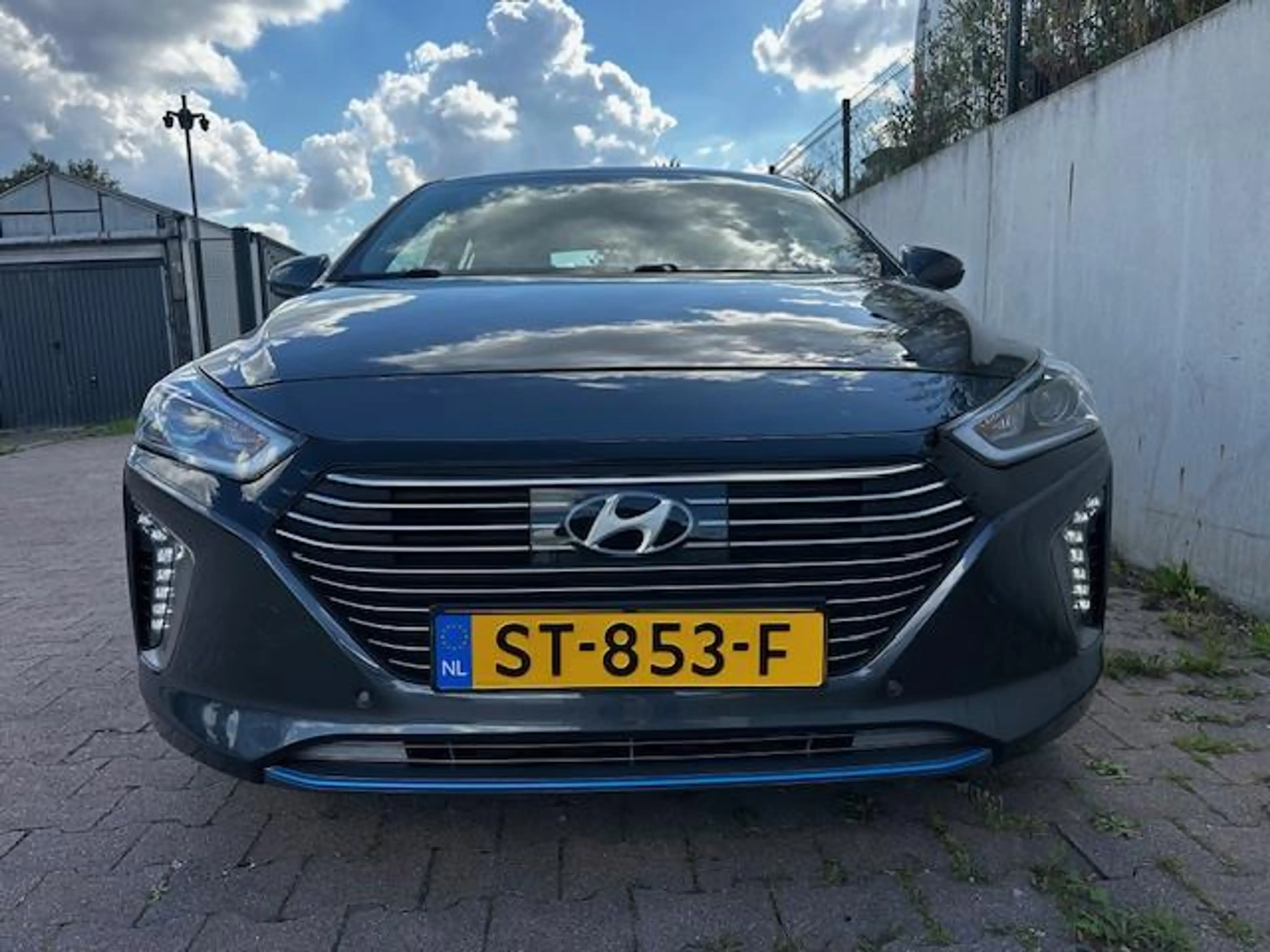 Hyundai IONIQ 1.6 GDi Comfort HYBRID/CARPLAY/NAVI/CRUISE/PDC/AUT — photo 10
