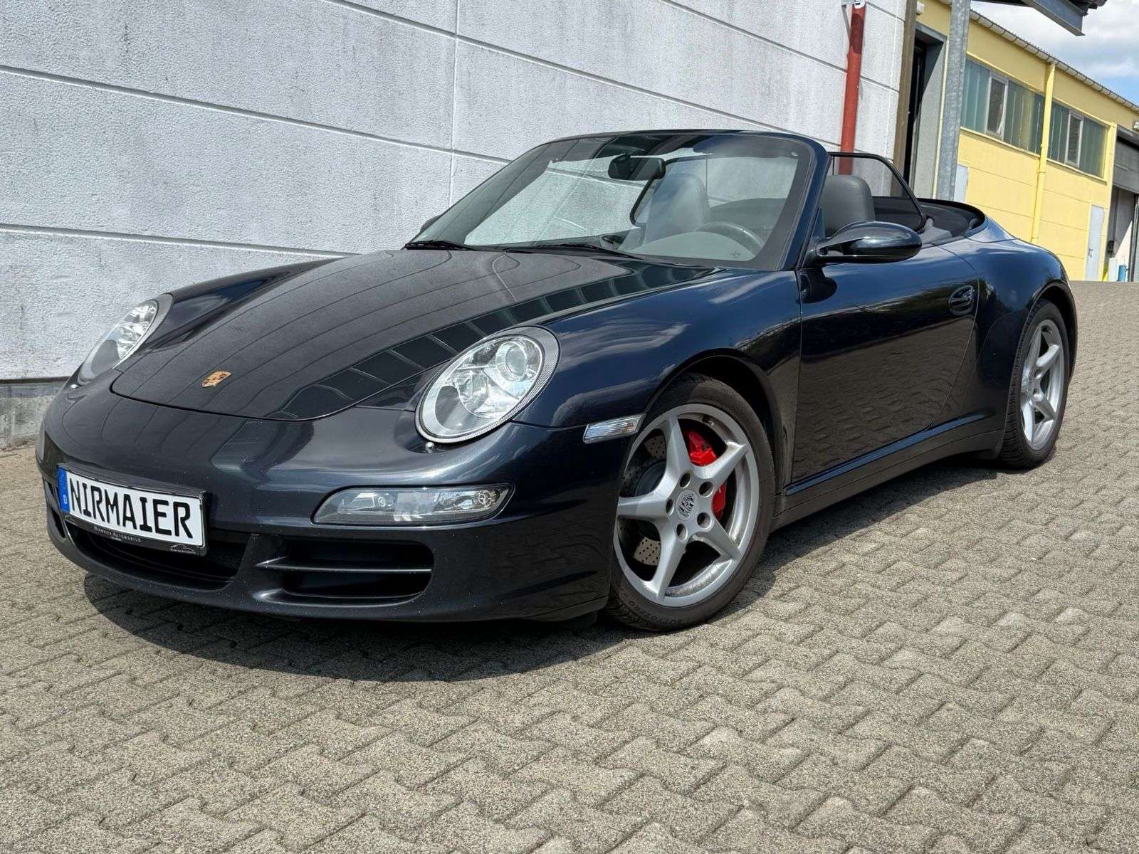 Second hand Porsche 911 