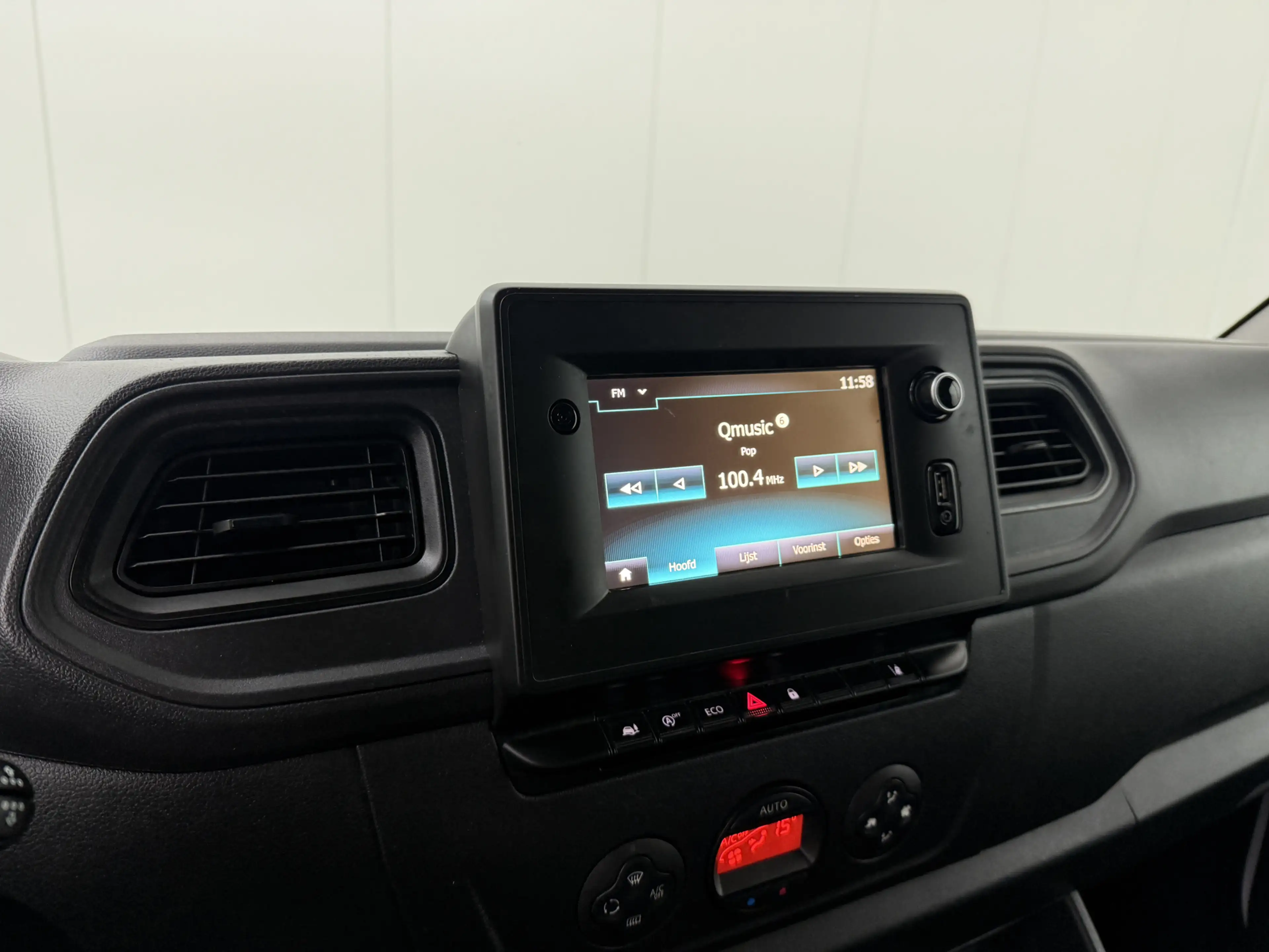 Renault Master 2.3DCi 165PK Bakwagen+Laadklep | 2.35 Hoog | Navig — photo 18